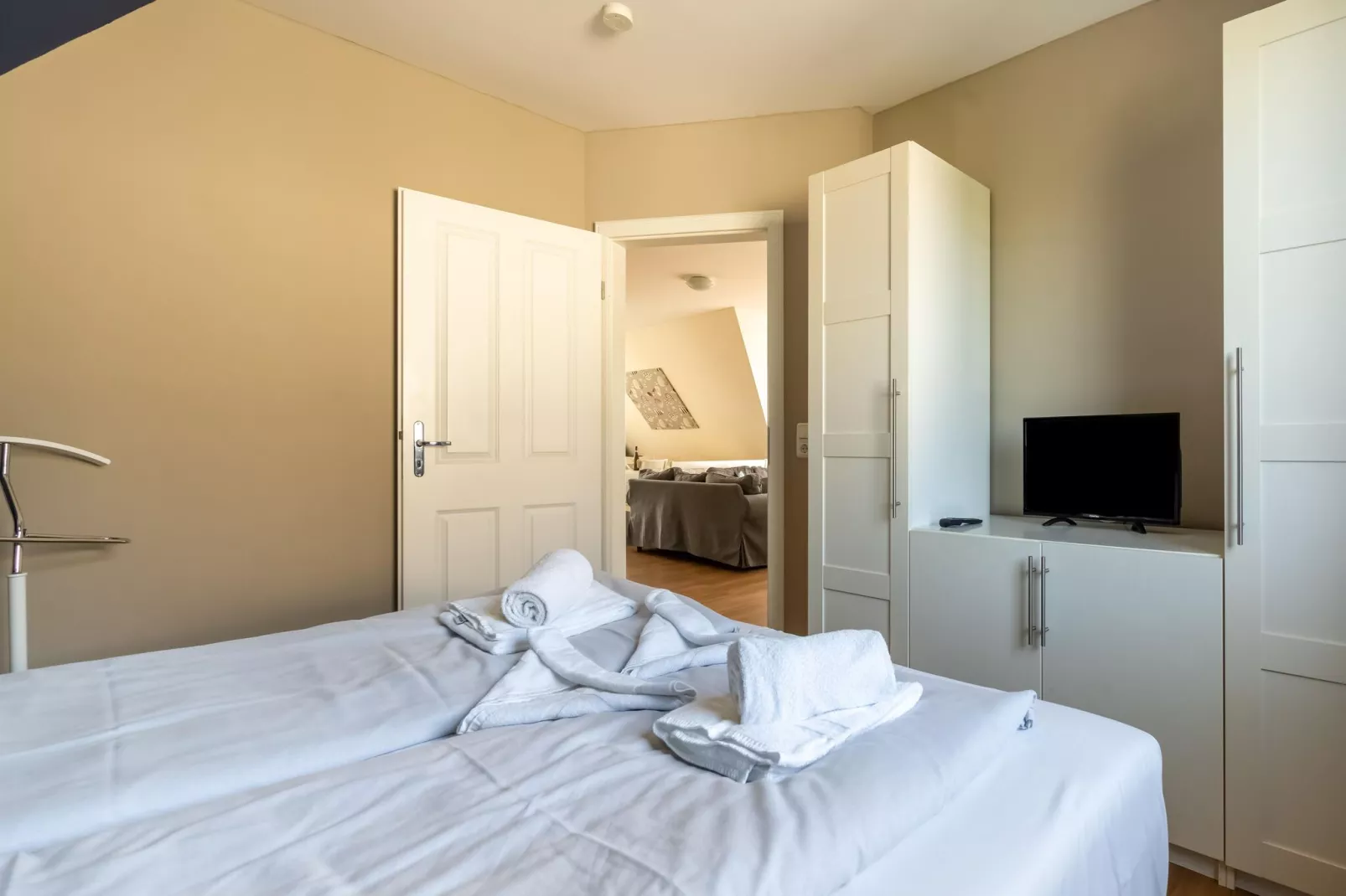 Jojohus - Erdgeschoss mit Terrasse-Bedroom