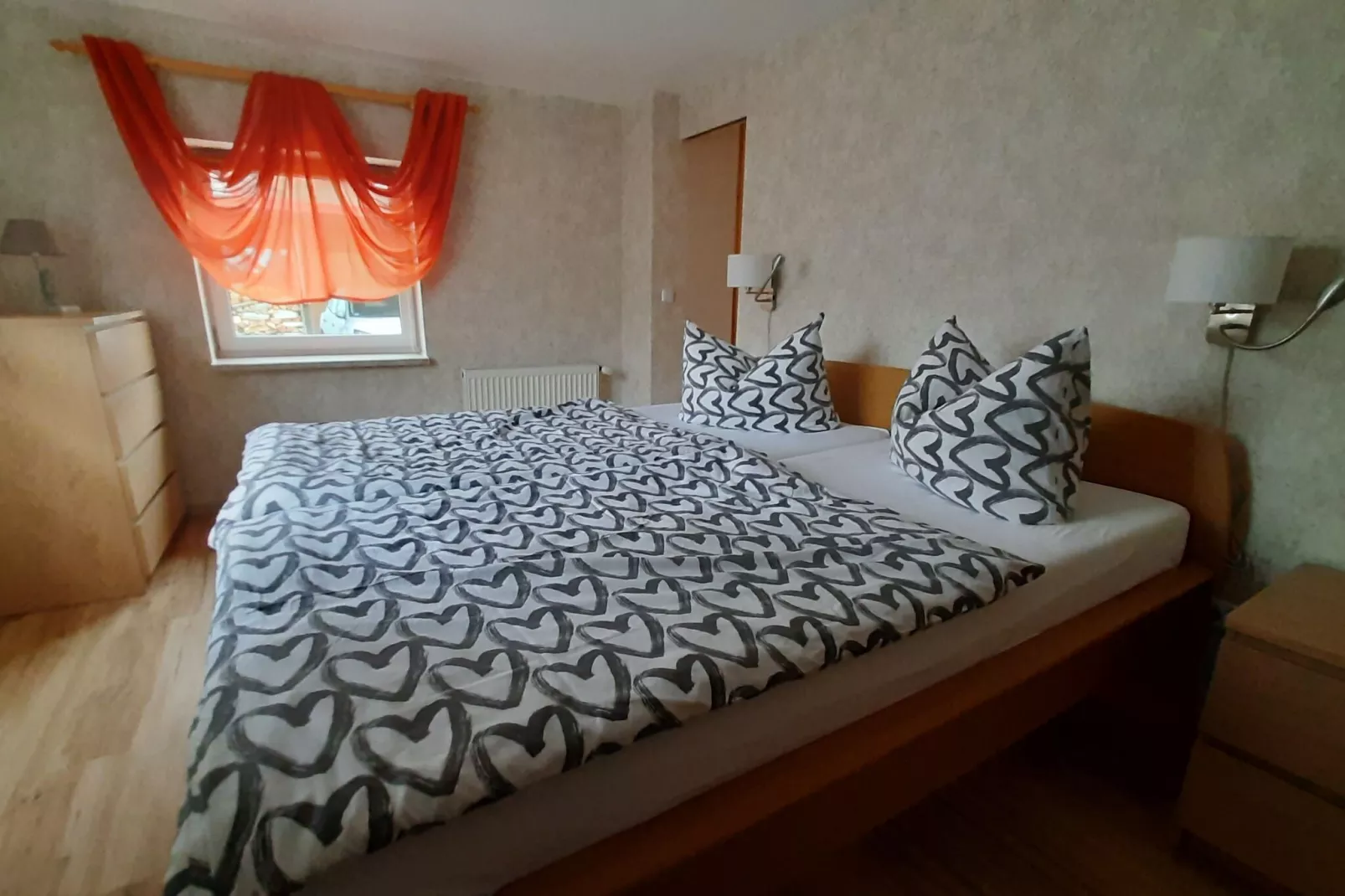 Luisa-Bedroom