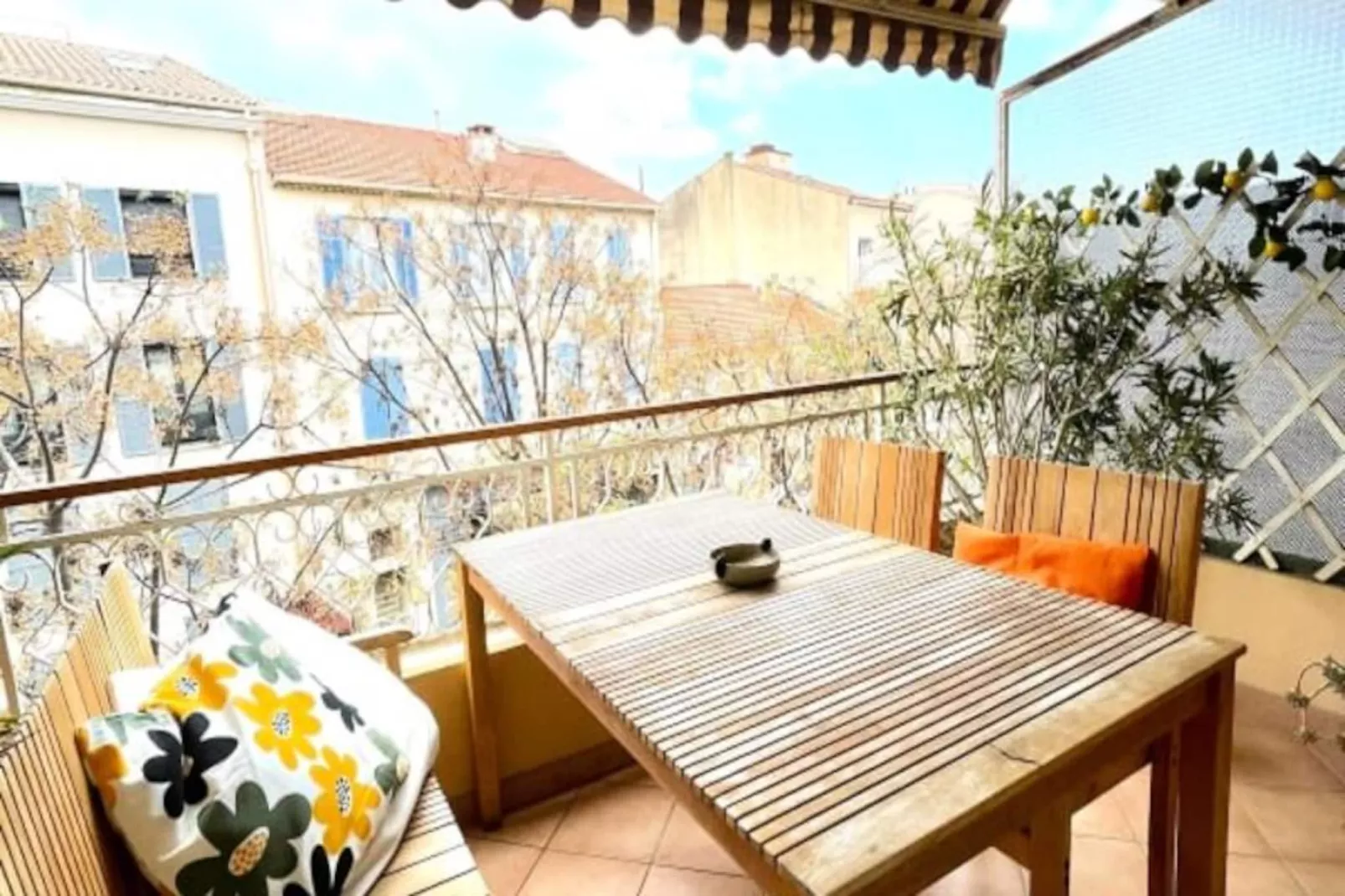 "le Majorelle" - T2 50m2 Parking & Terrasse