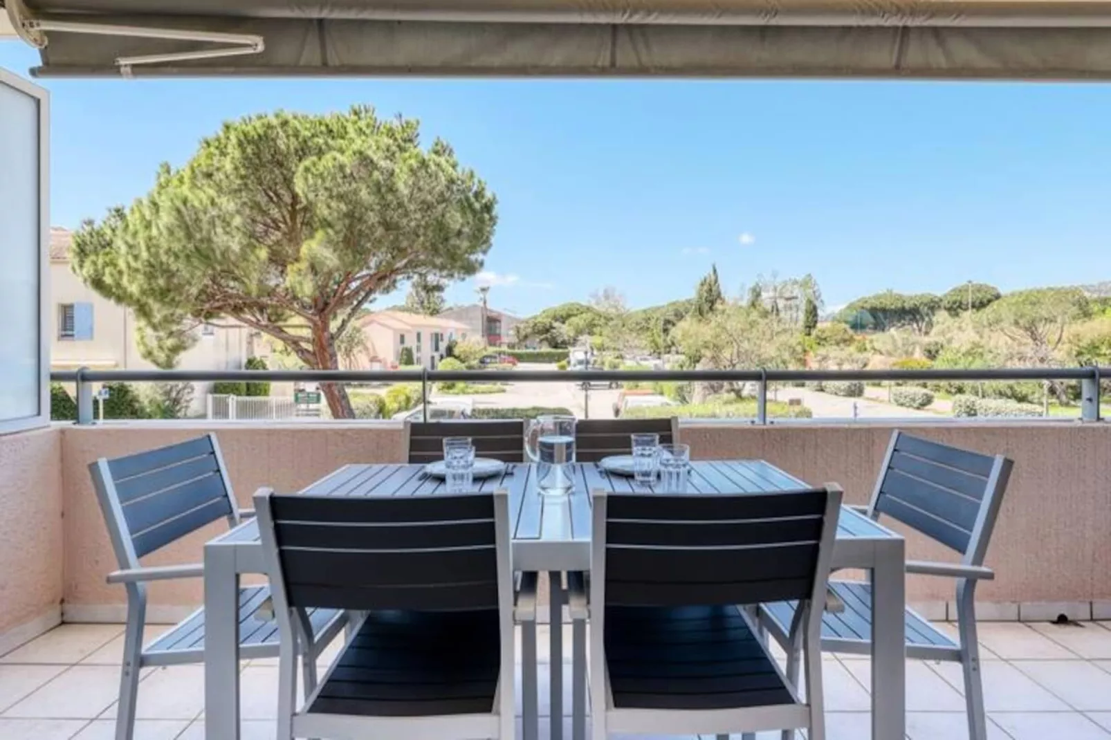 Résidence T2 Au Lavandou - R&eacute;sidence Avec Piscine