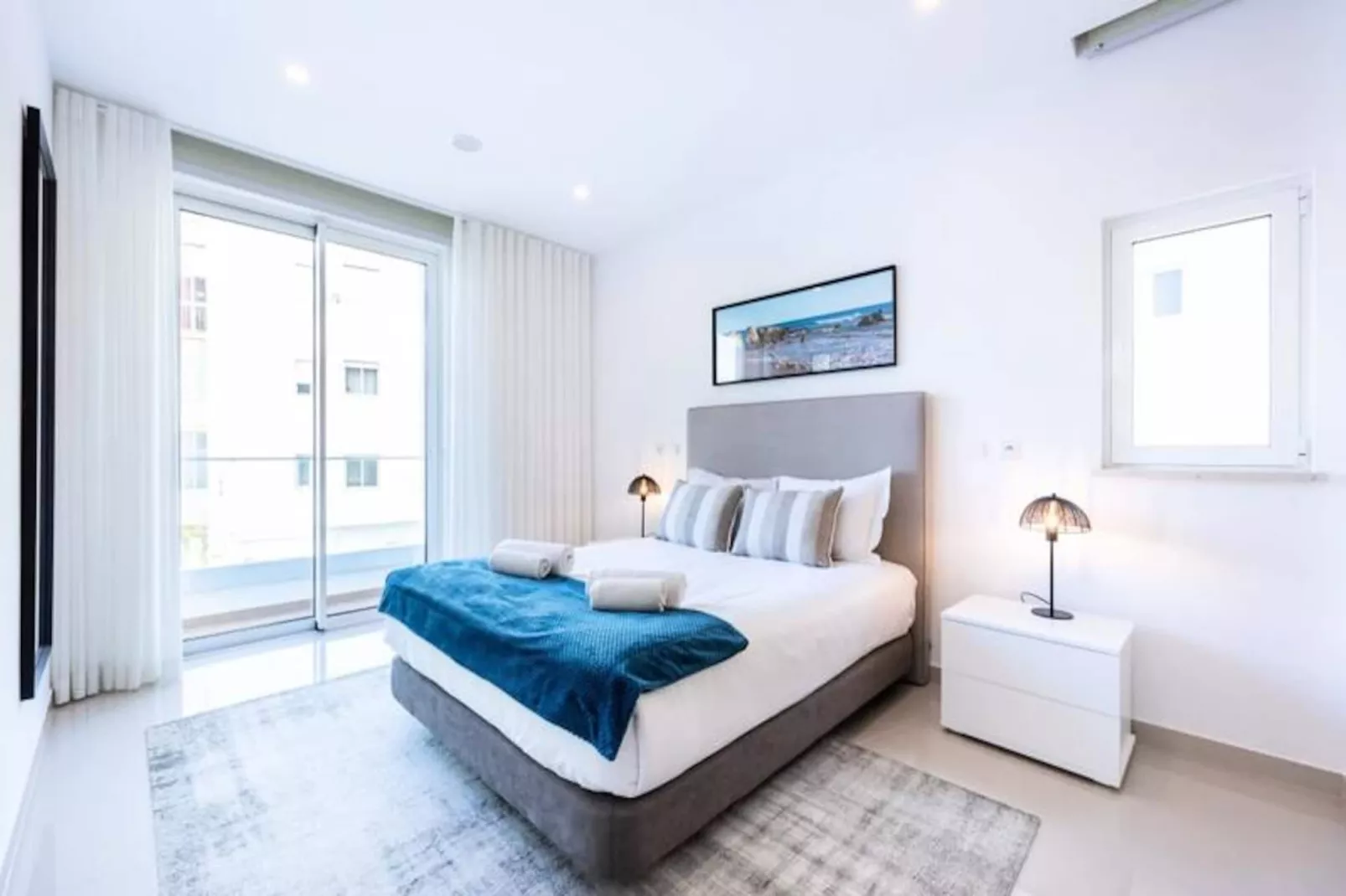 Adega Marina Apartments - Urban View