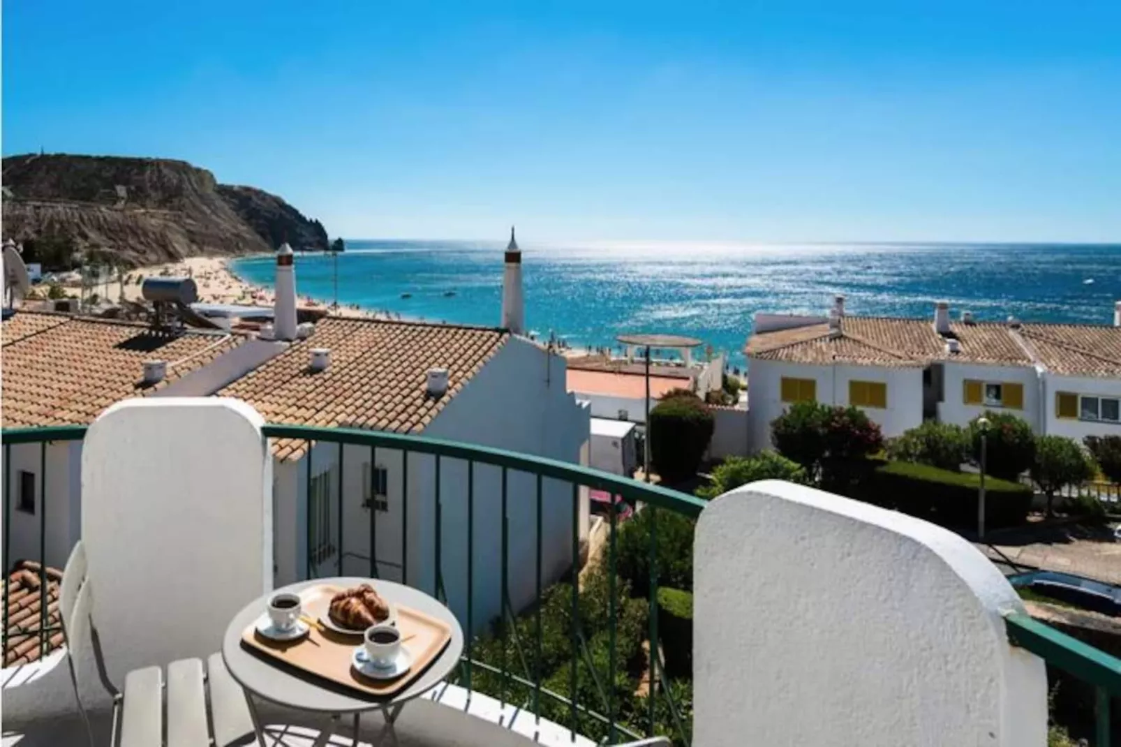 Waterside Village - Sea View Apartment