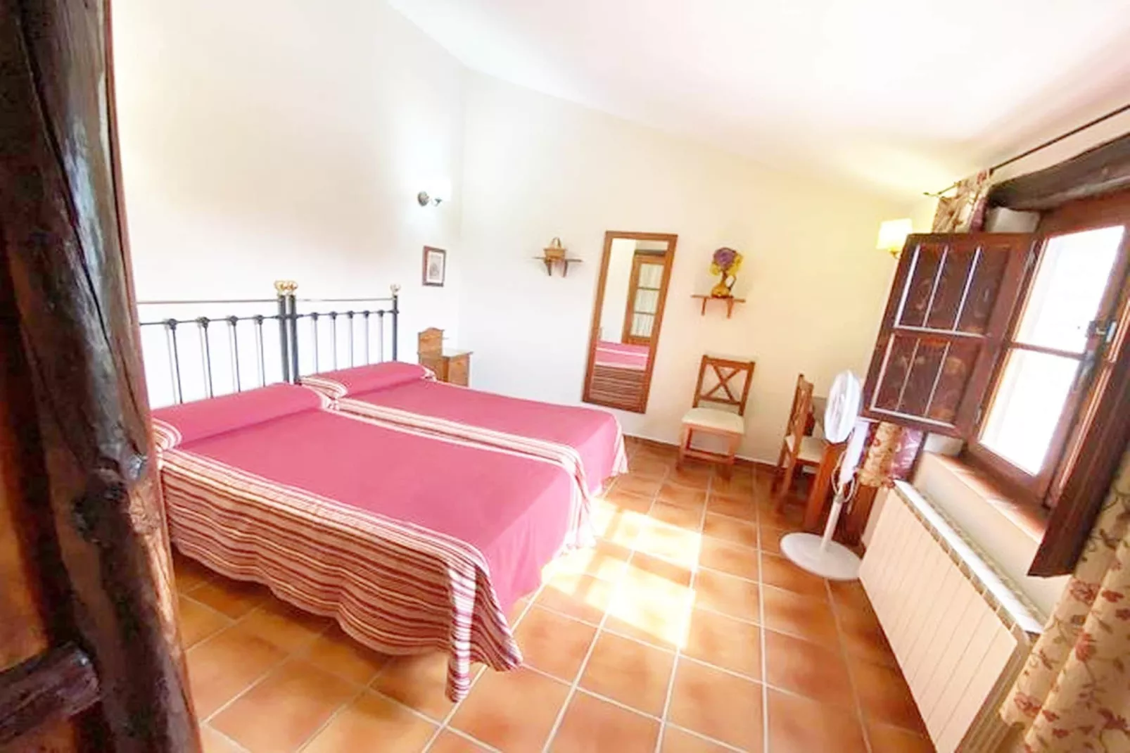 Casa Rural Virgen de la cabeza-Chambre