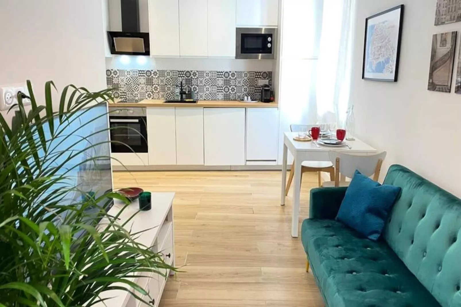 06an - Bel Appartement Au Cœur Du Vieil Antibes-Untagged