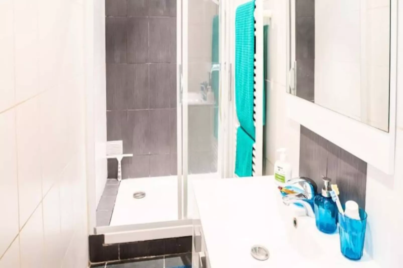 Lumineux 3 Pièces Dans Le Coeur De Antibes!-Untagged