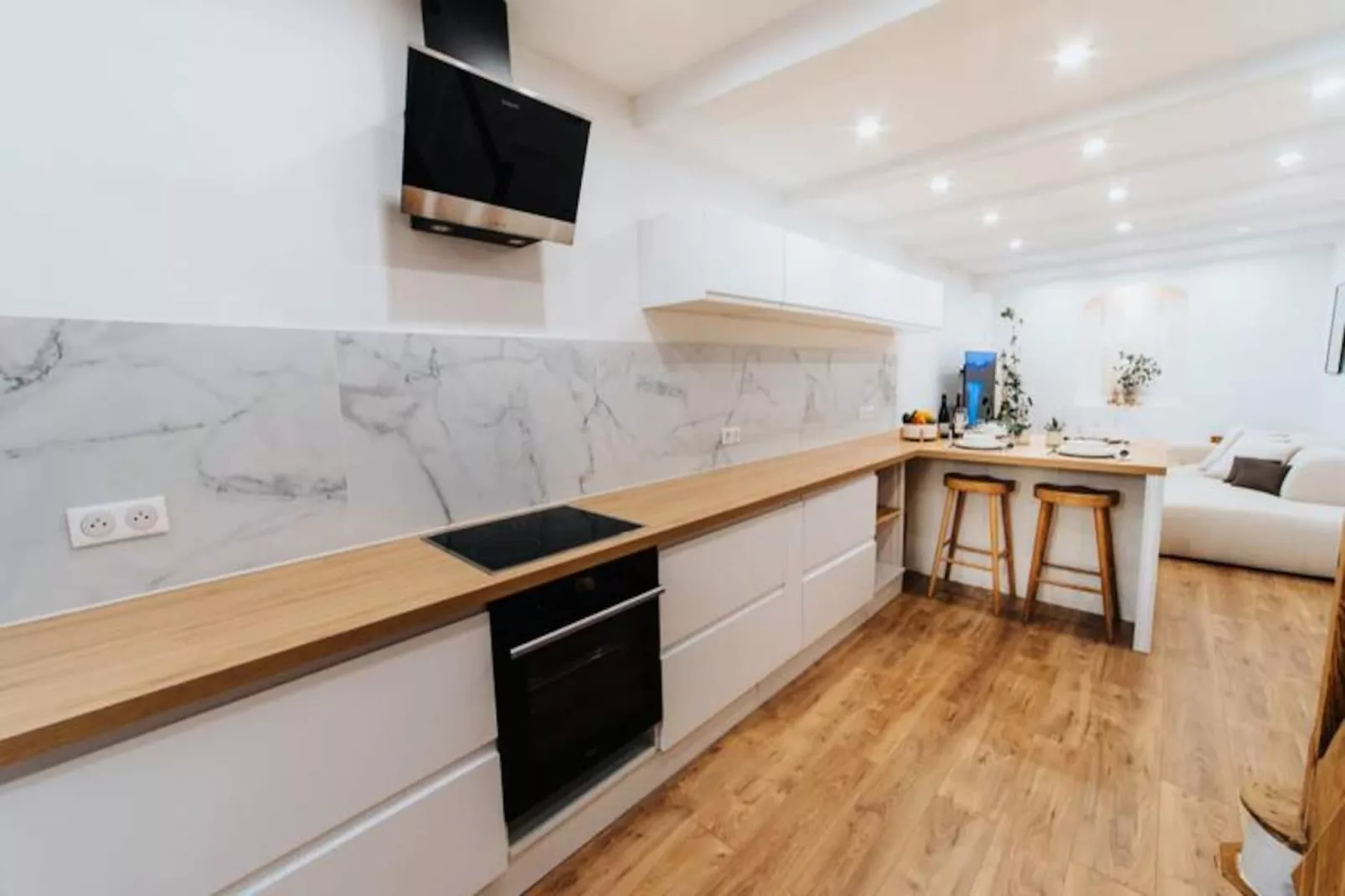 Résidence Charmante Maisonnette Entièrement Rénovée Dans La Vieille Ville D'antibes-Non tagué