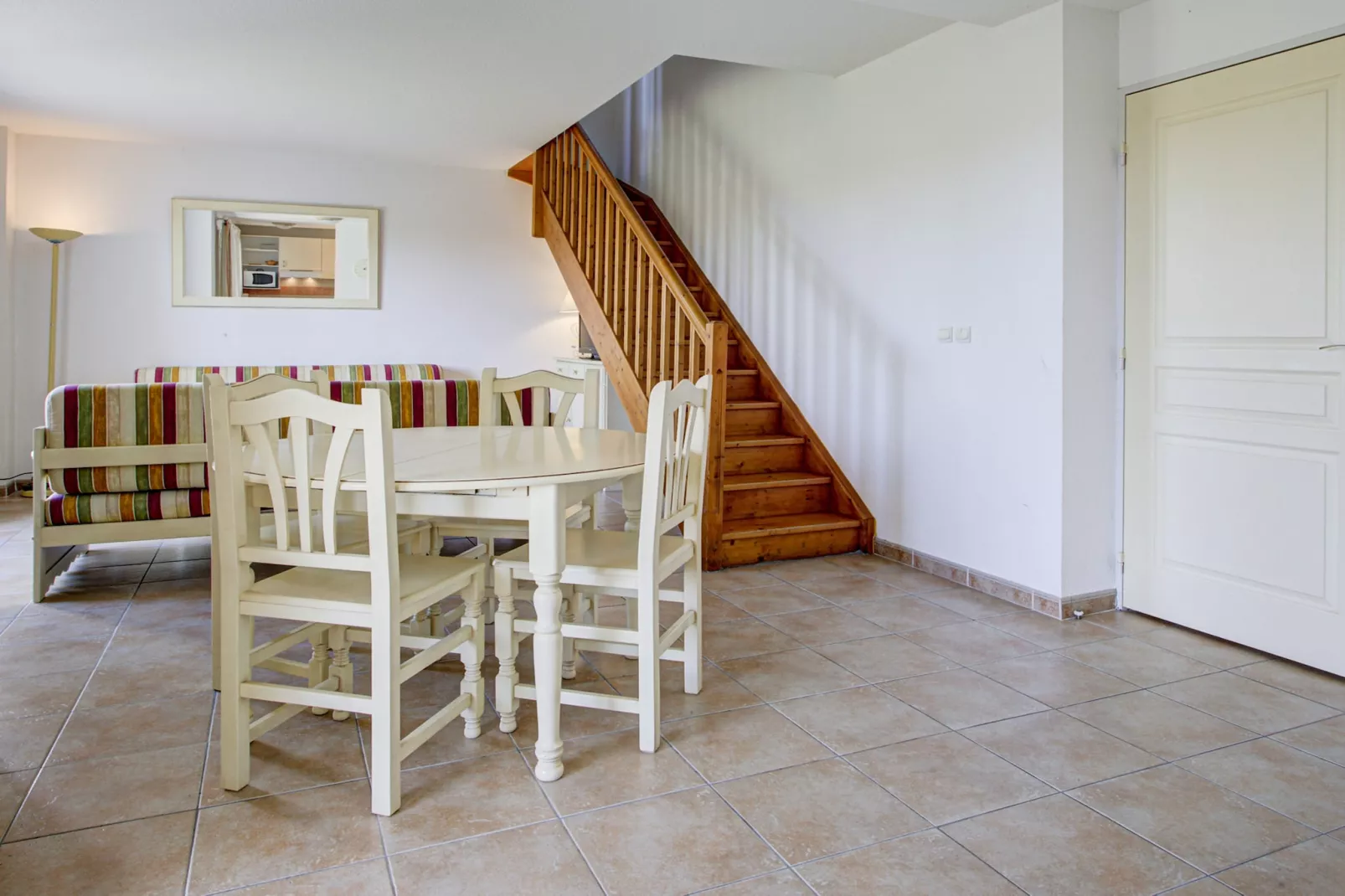 P. Minervois S N°06 - Villa 4P8-Esszimmer