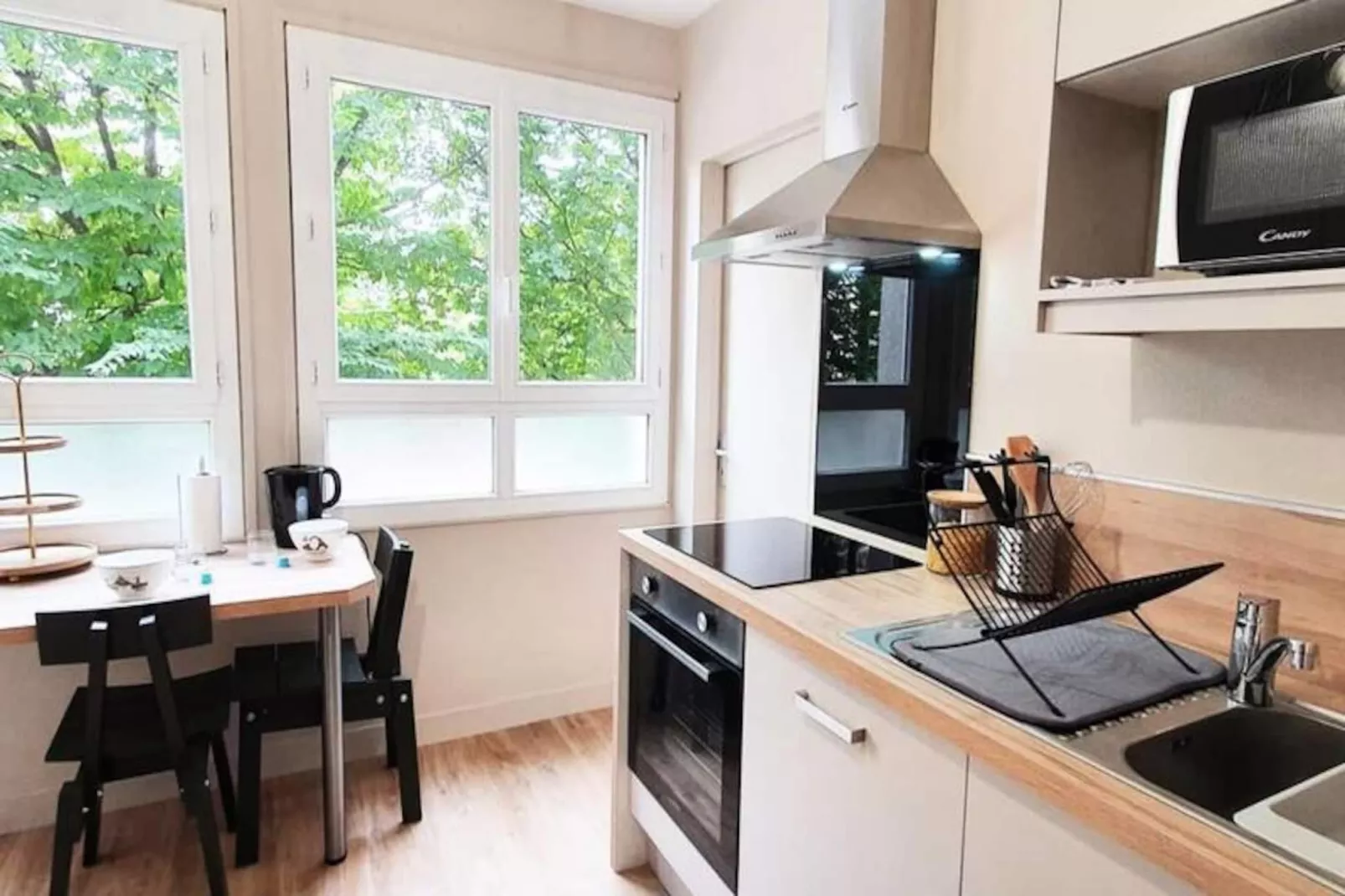 🦋 The Butterfly - Standing ****-Nicht zugeordnet