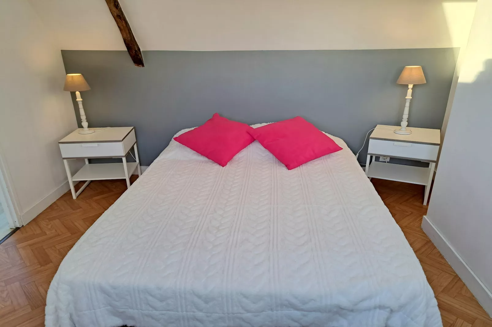 Granitsteinhaus in Guimaëc-Bedroom