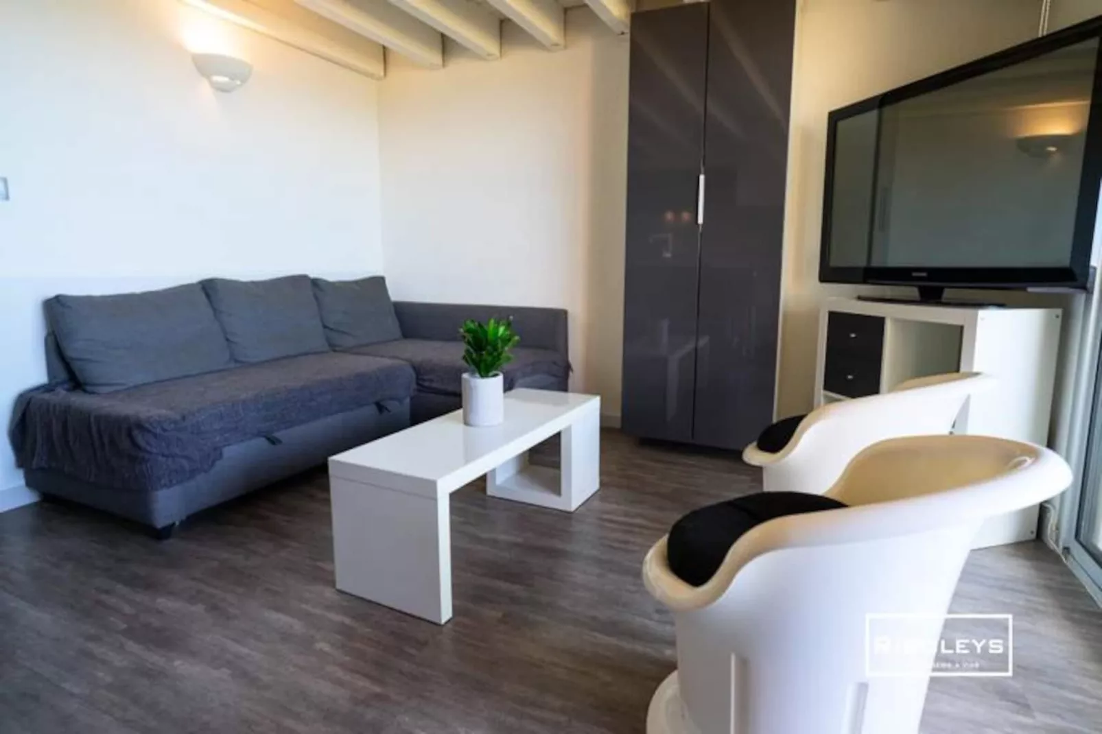 Vias-plage - Appartement Climatis&eacute; Avec Piscine Face &agrave; La Mer-Non tagué