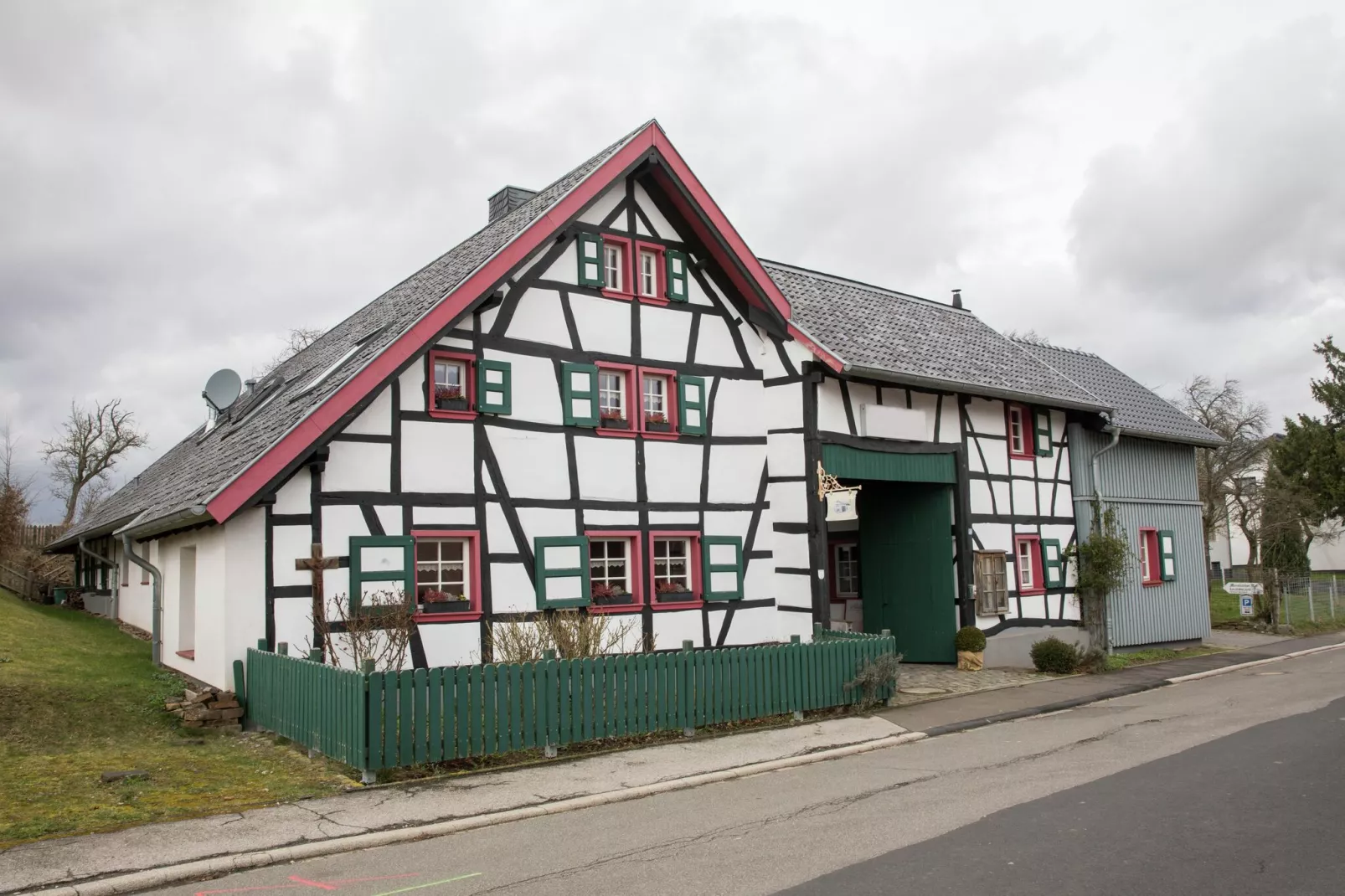 Morsbacher Hof II-Exterior summer