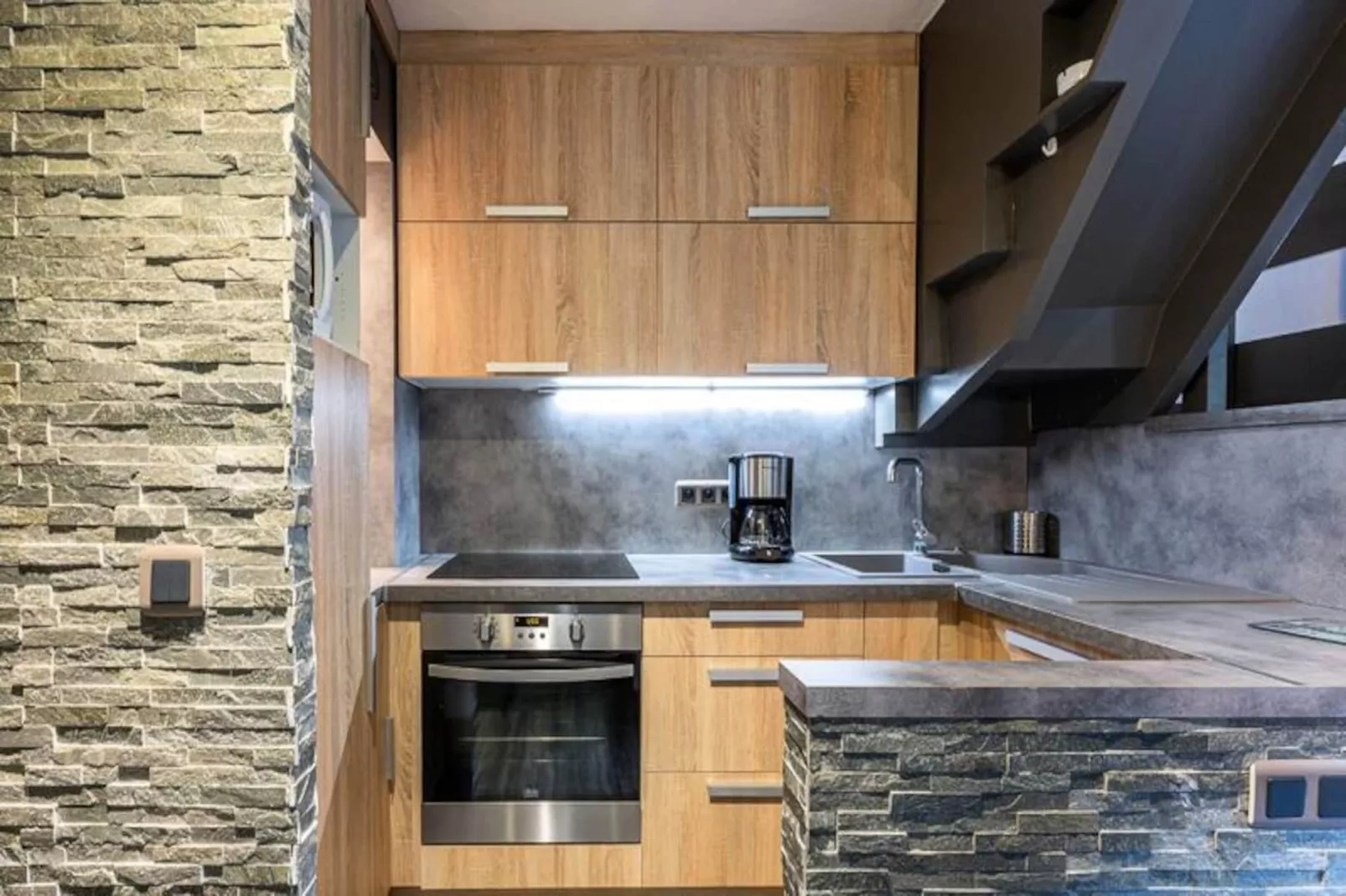 Résidence Lauziere Dessous G-Non tagué