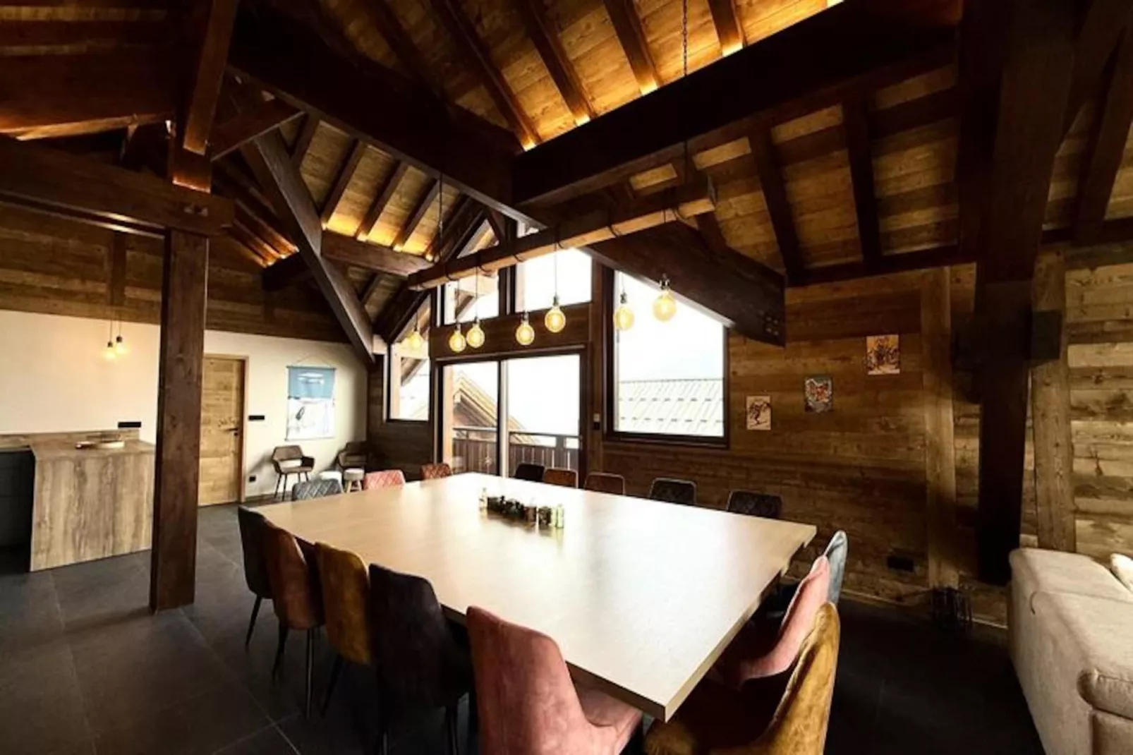 Résidence Complexe Aiguilles-Untagged