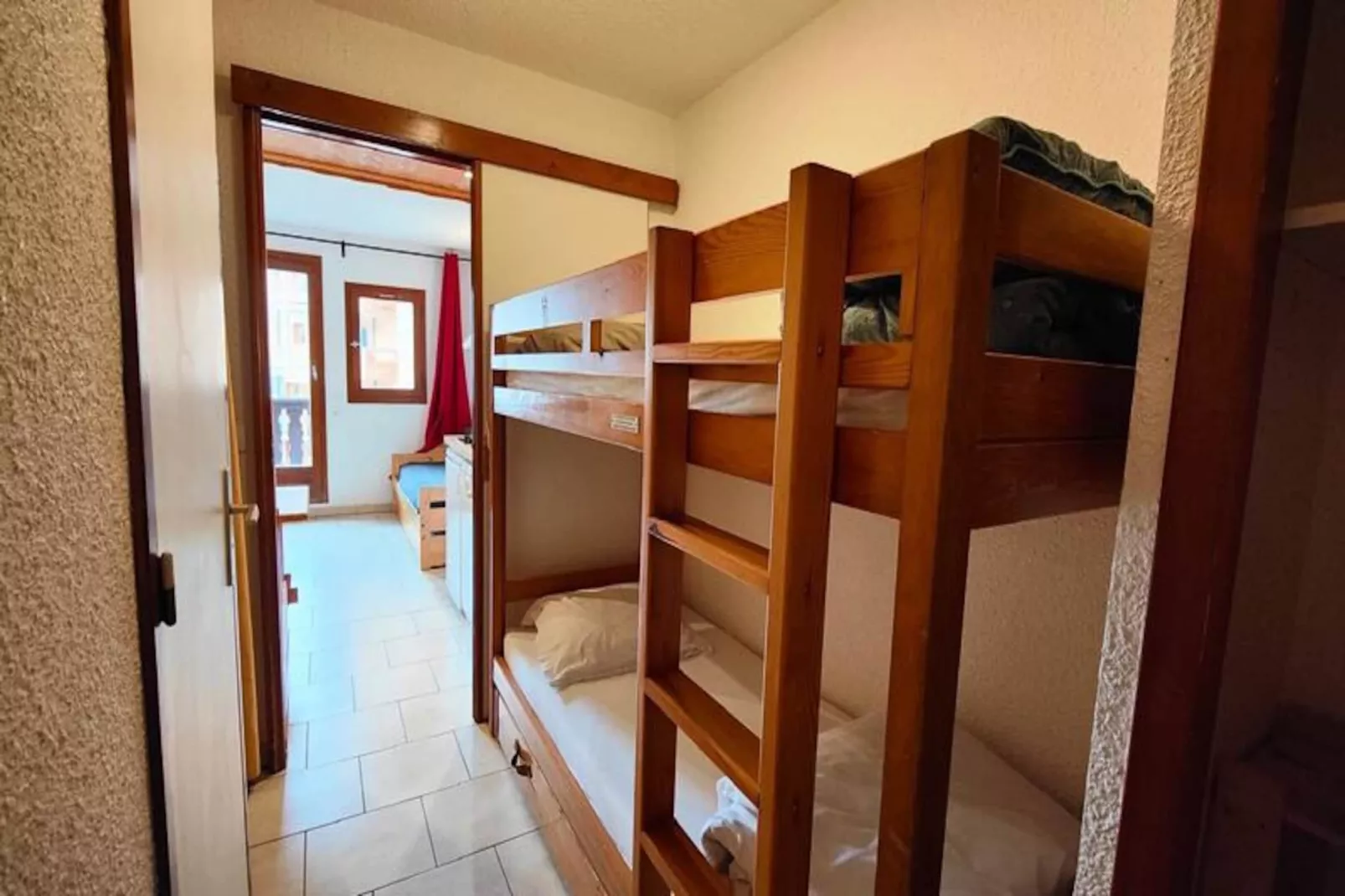 Chalet Club Iv - Blanchot-Non tagué