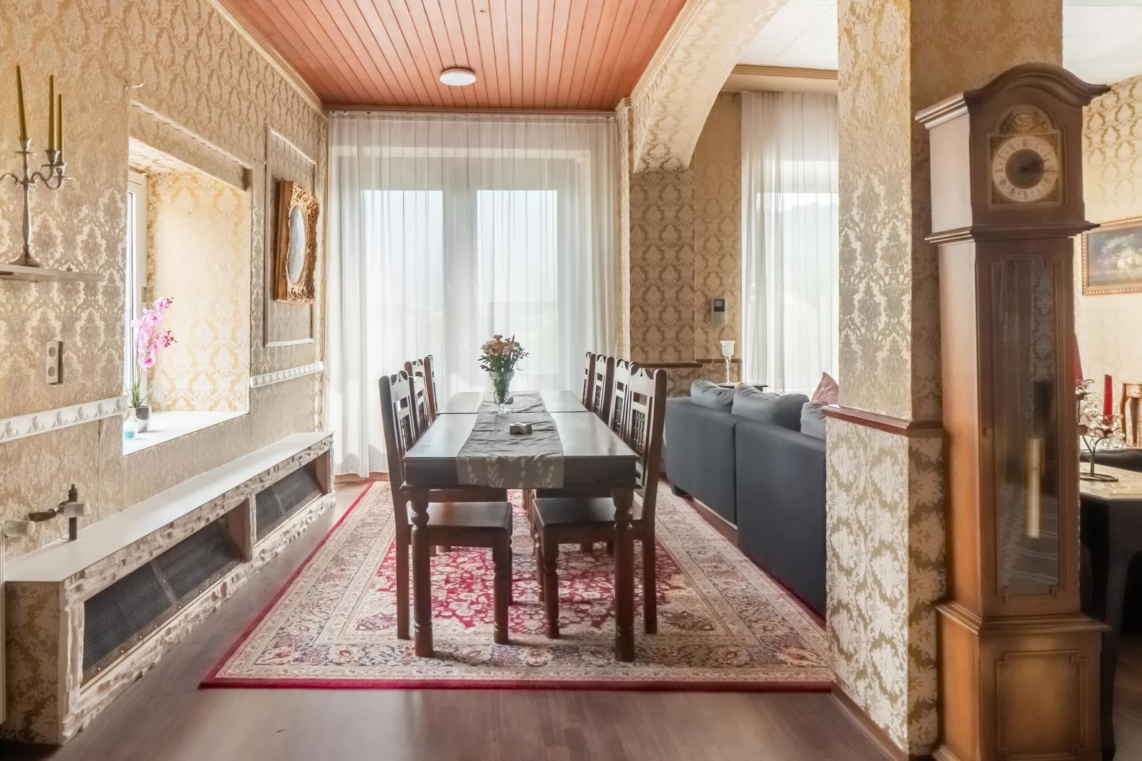 Appartement Römerhang-Dining room