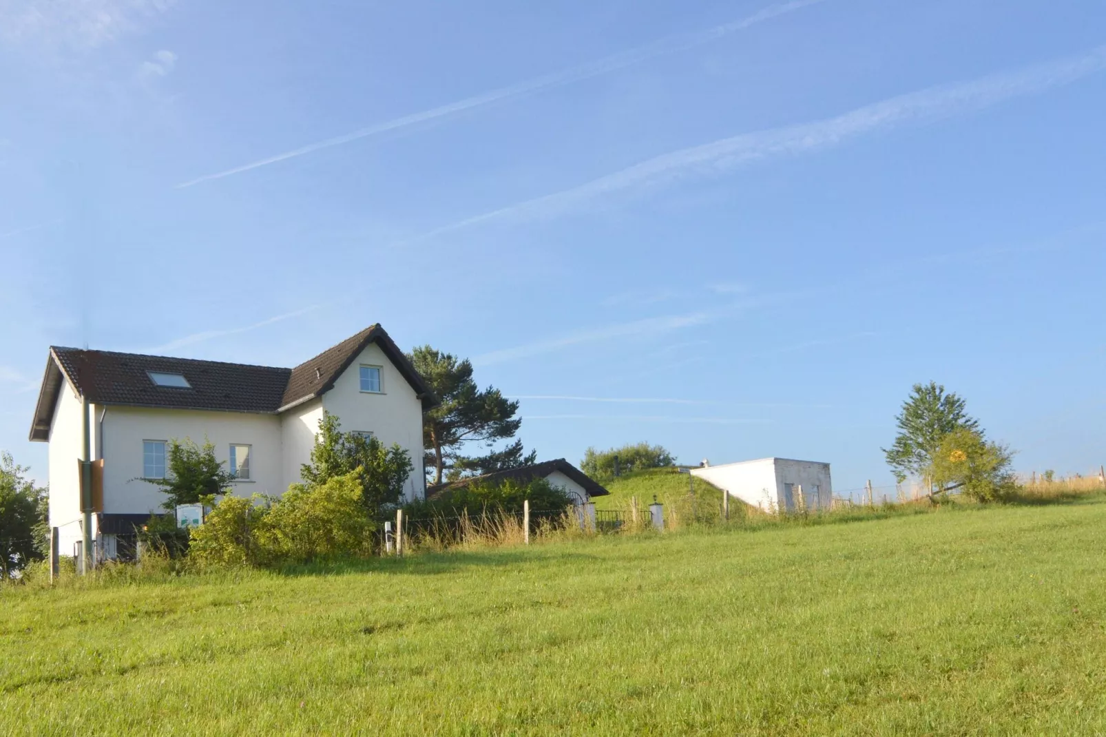 Zauberberg-Exterior summer