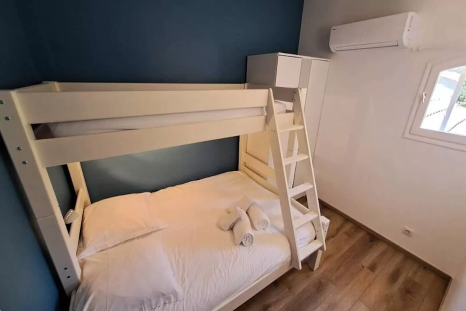 Résidence Villa Vue Mer Et Piscine &agrave; Cavali&egrave;re - 1 Km Plage-Untagged