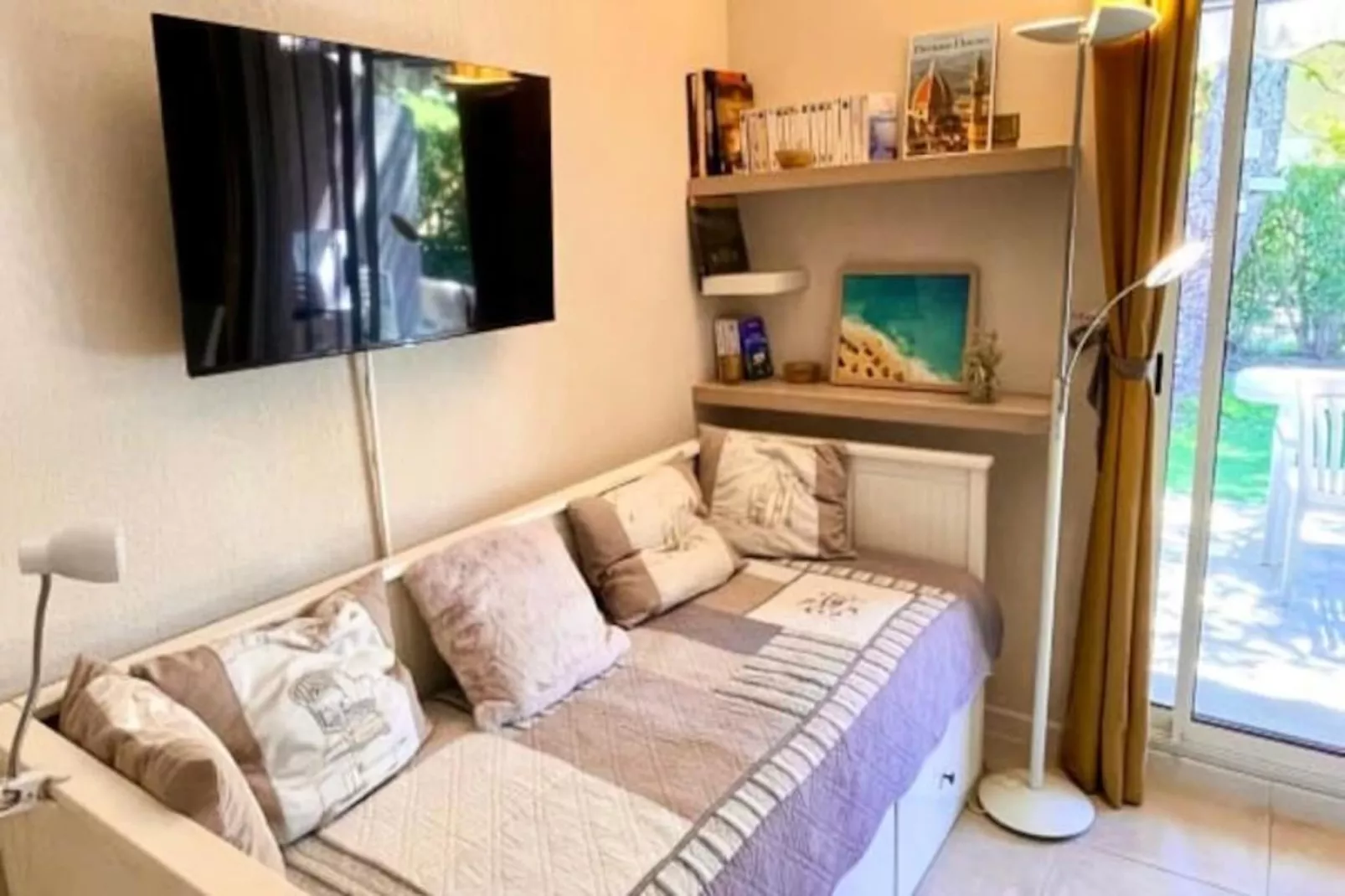 Résidence Appartement Avec Jardin - Cavali&egrave;re-Untagged