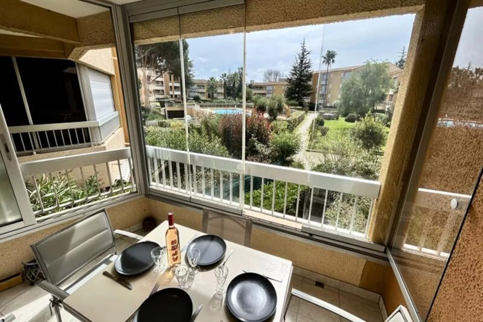 Résidence Appartement T2 Au Lavandou &ndash; Piscine, Parking & Proche Plage-Non tagué