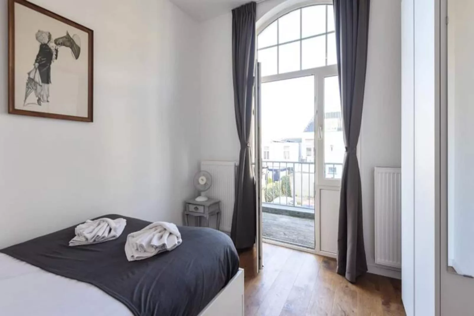 Isa Mae Apartment - Non tagué