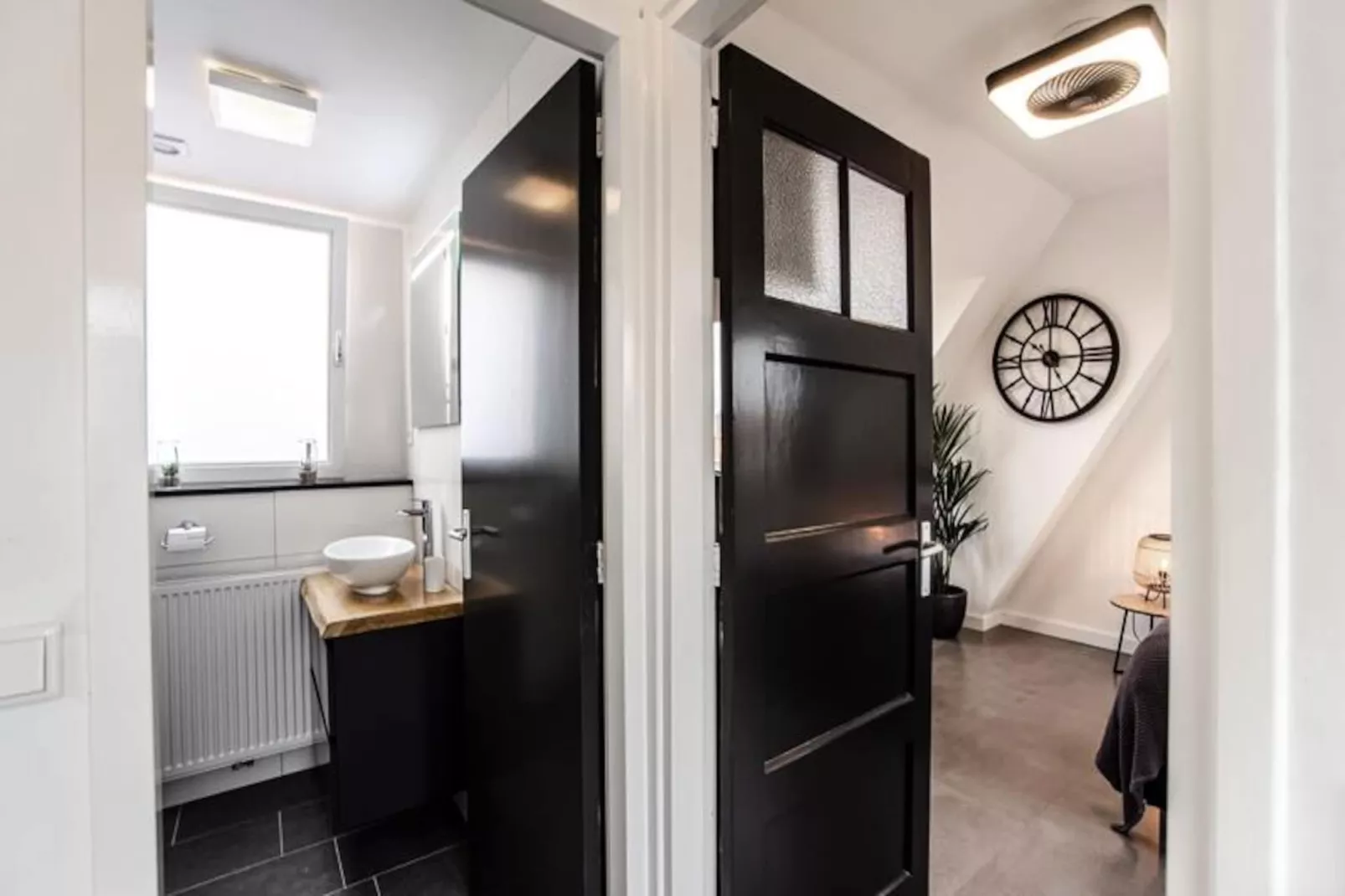 Seawave Studio 54-Untagged