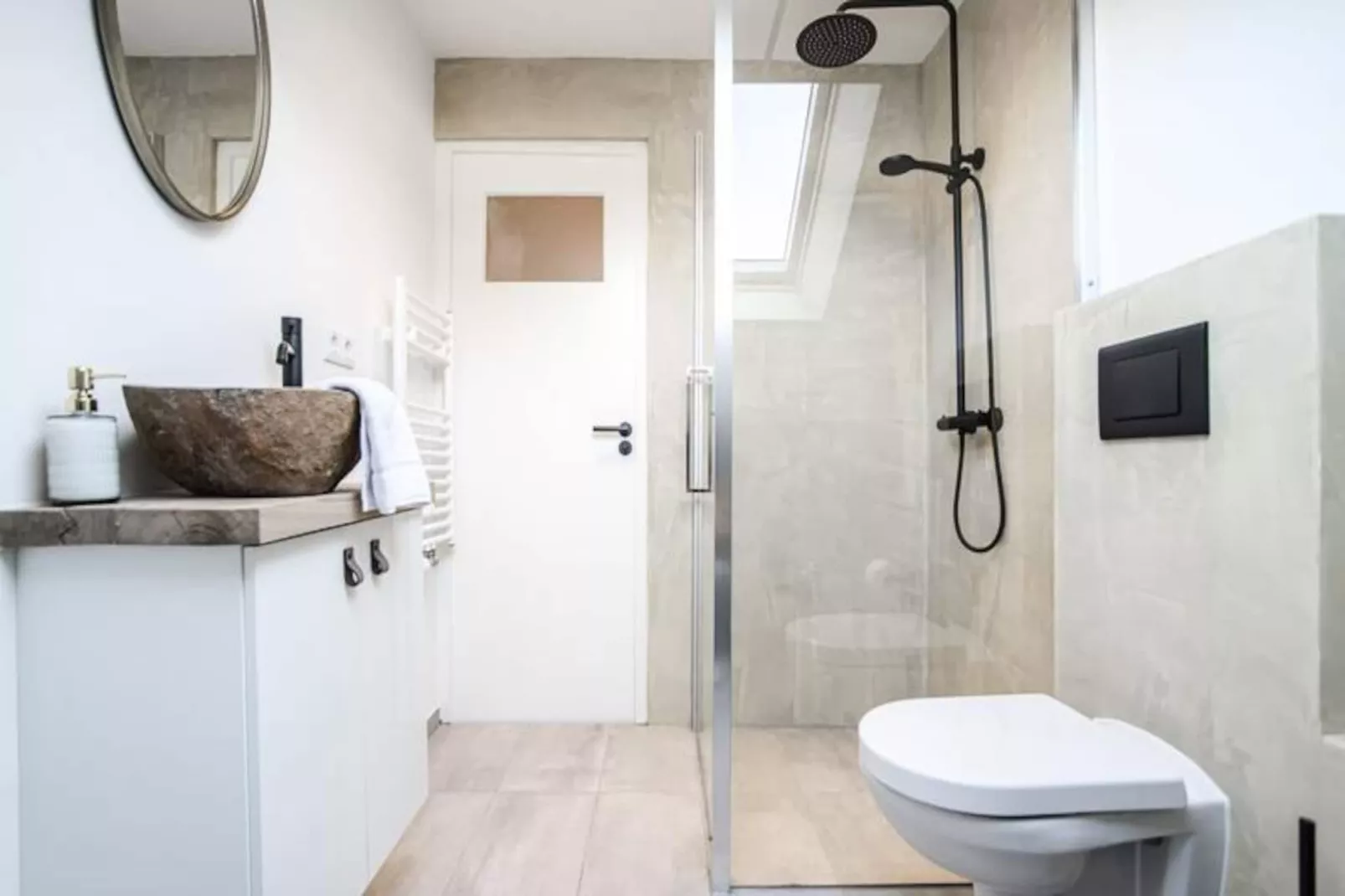 Yucca Beachhouse - Luxury Loft Apartment-Untagged