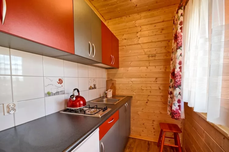 Domki wakacyjne dla max 5 os Karwia-Kitchen