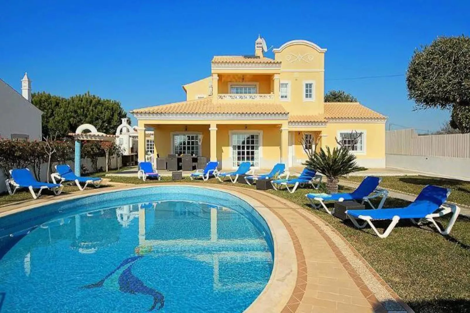 Maison à Guia-Non tagué