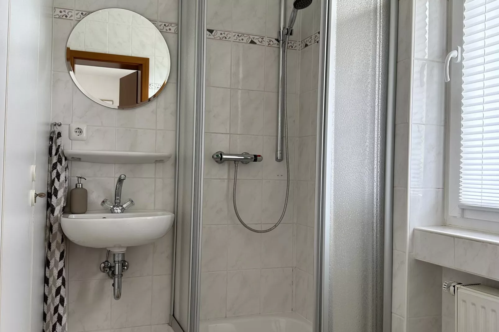 Mohr-Bathroom