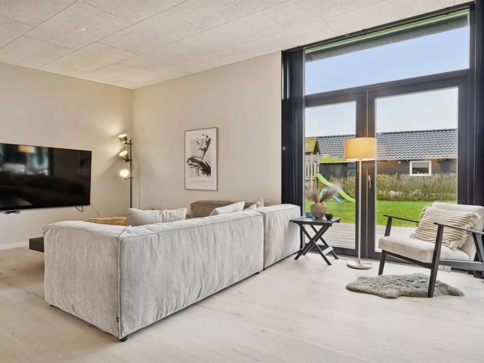 "Emelina" - 300m from the sea-Drinnen