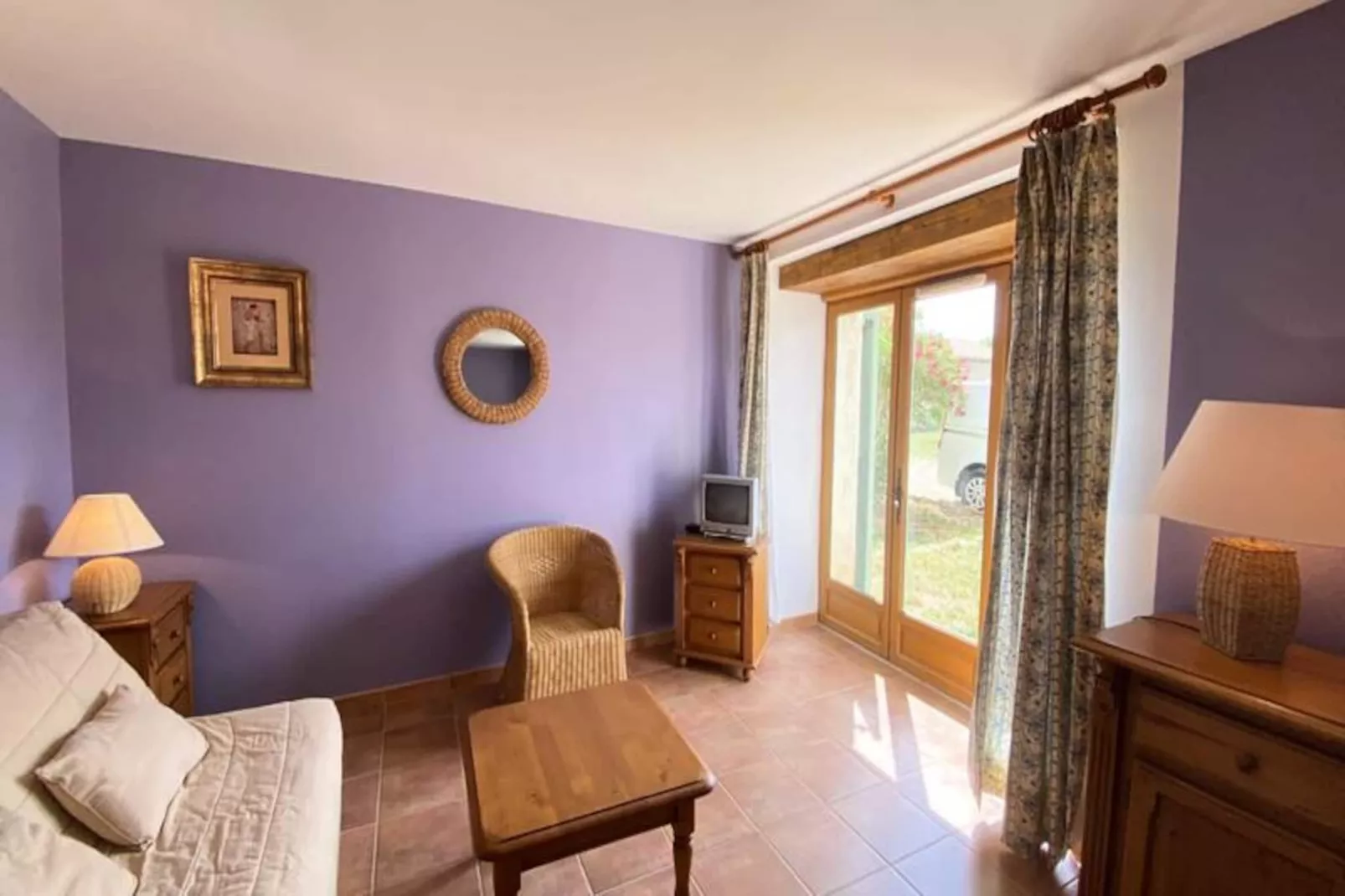 04b6 : Beau Studio Dans Un Mas Proven&ccedil;al - Piscine-Nicht zugeordnet