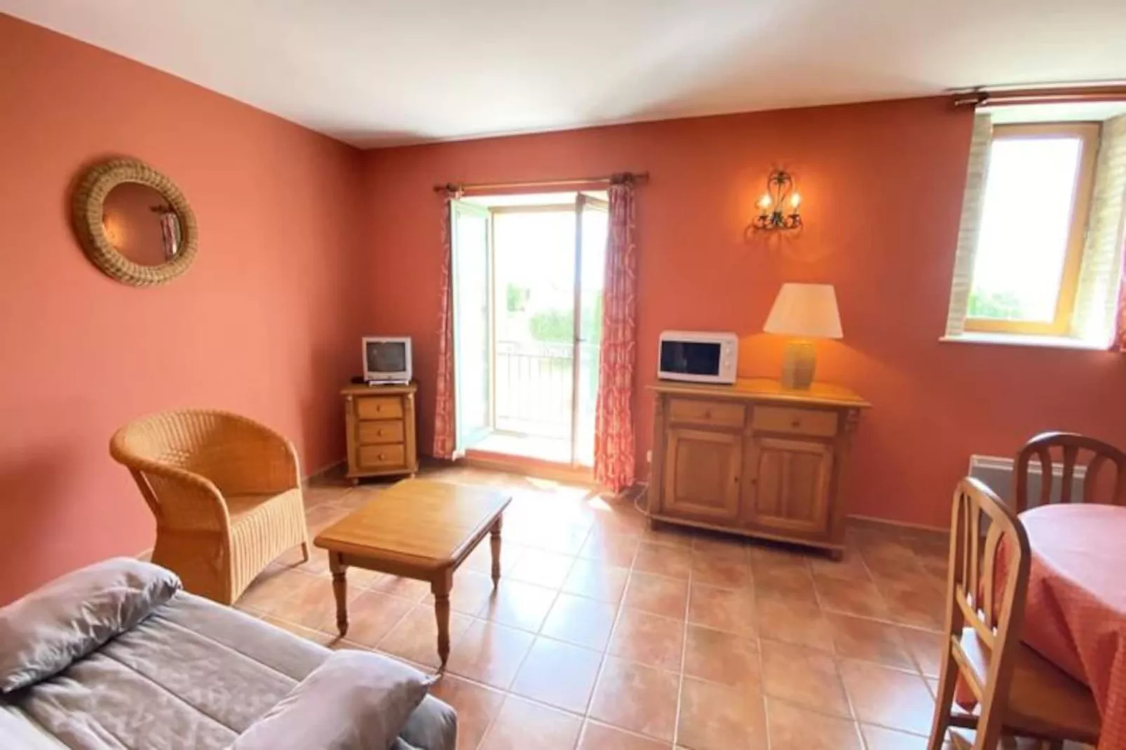 04b4 : Beau Studio Dans Un Mas Proven&ccedil;al - Piscine-Nicht zugeordnet