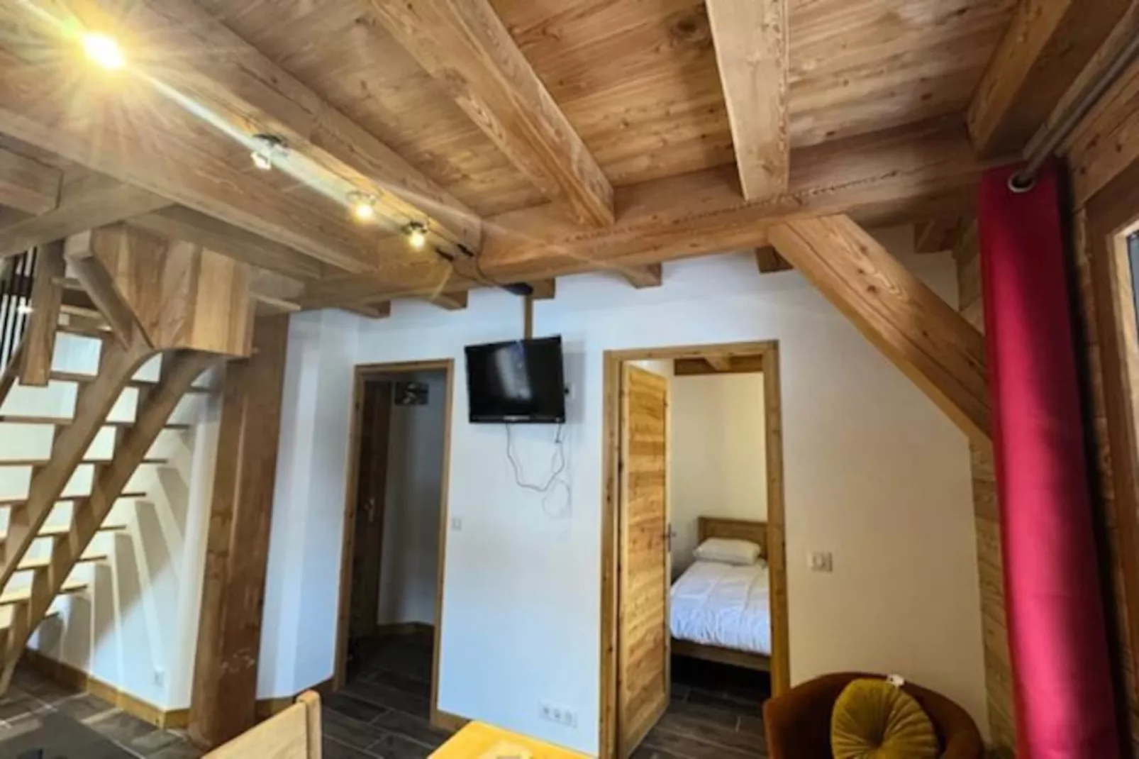 Chalet Epilobe-Untagged