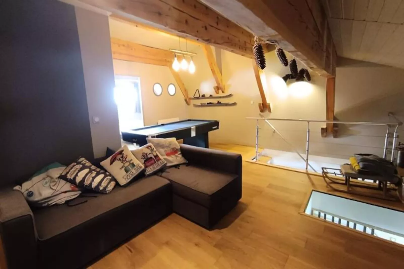 Résidence Maison Bleue Charrette-Nicht zugeordnet