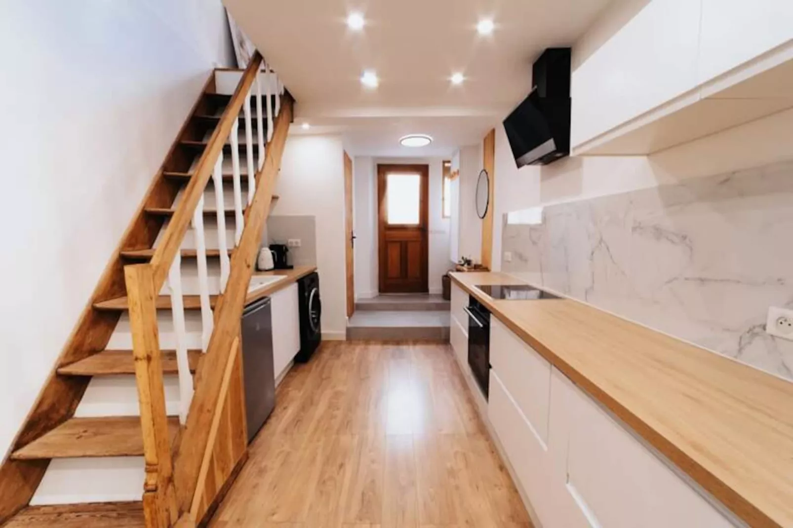 Résidence Charmante Maisonnette Entièrement Rénovée Dans La Vieille Ville D'antibes-Non tagué