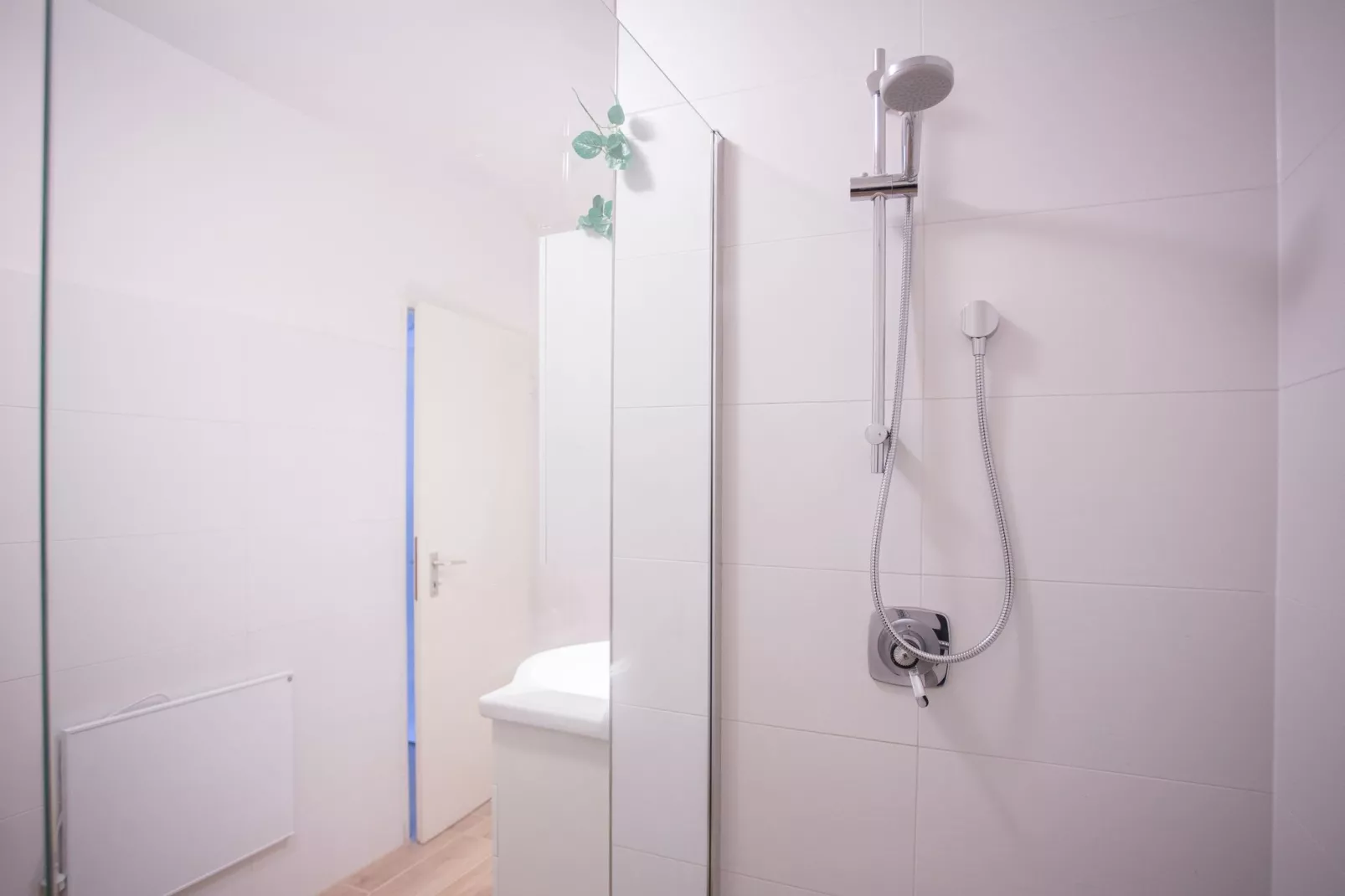 Am Bergelchen 60-B-Bathroom