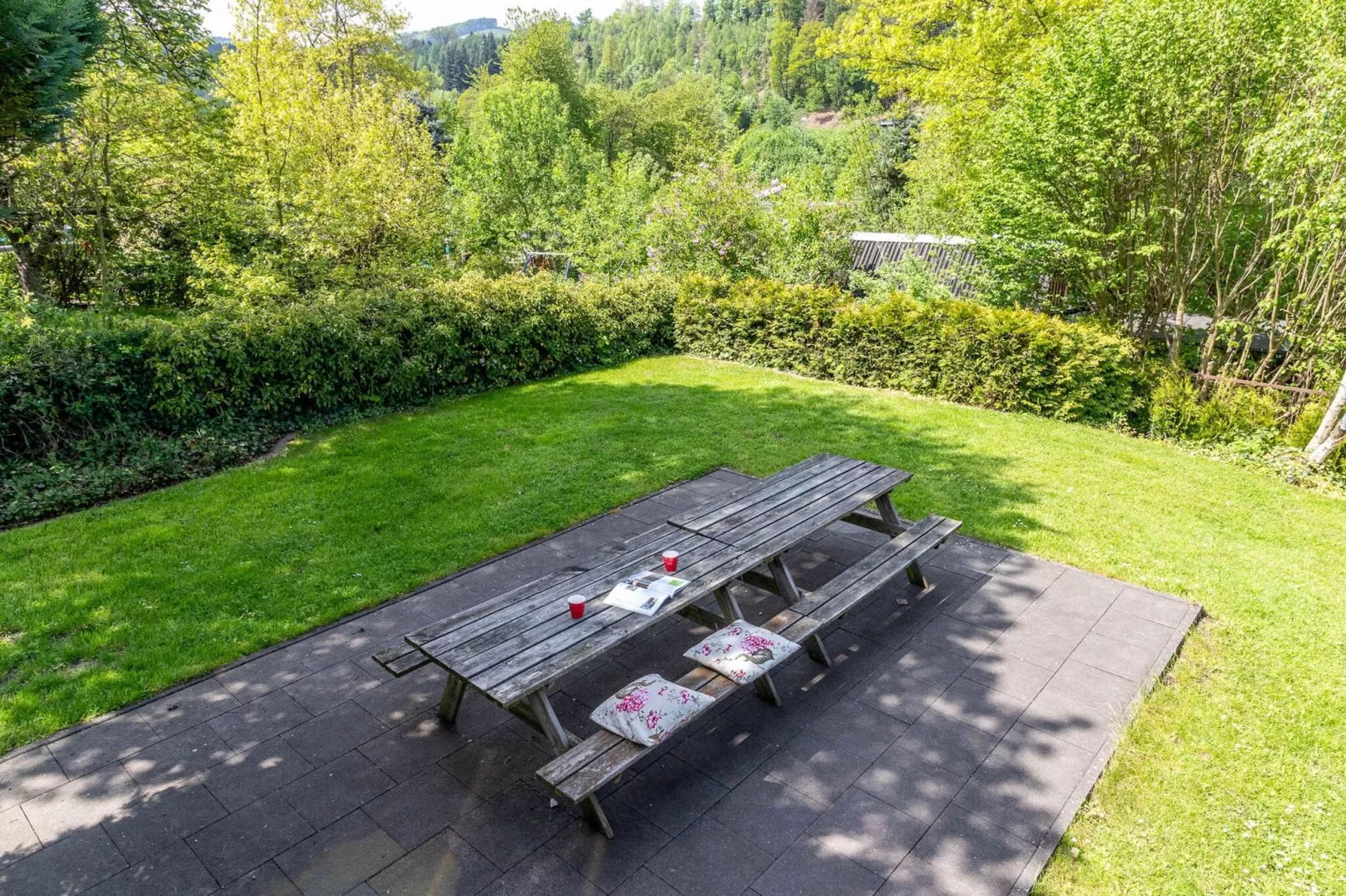 Zum Sorpetal-Terrassenbalkon