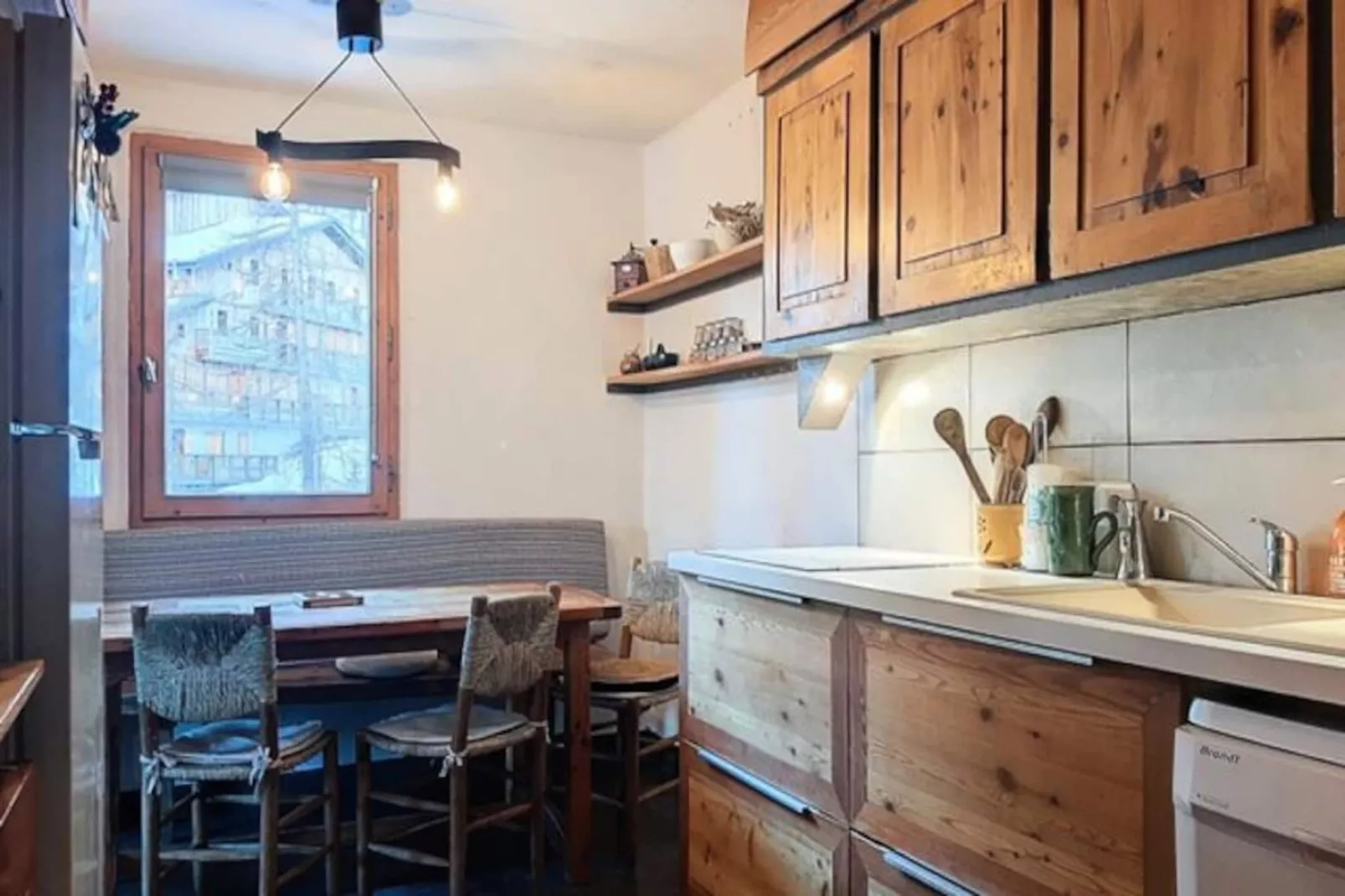 Résidence Adonis B-Non tagué