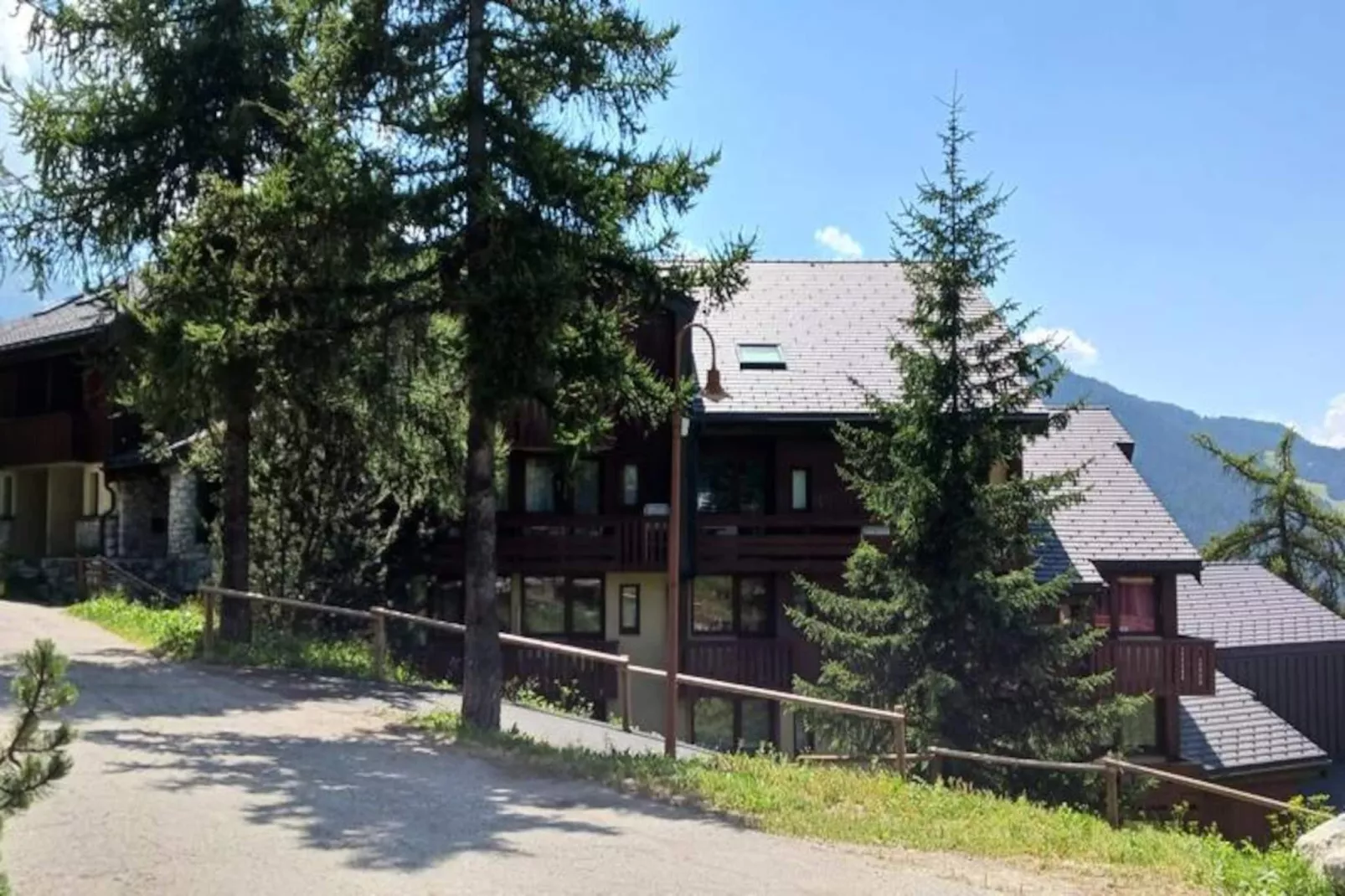 Résidence Michailles-Untagged