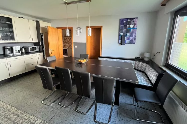 Liesen-Dining room