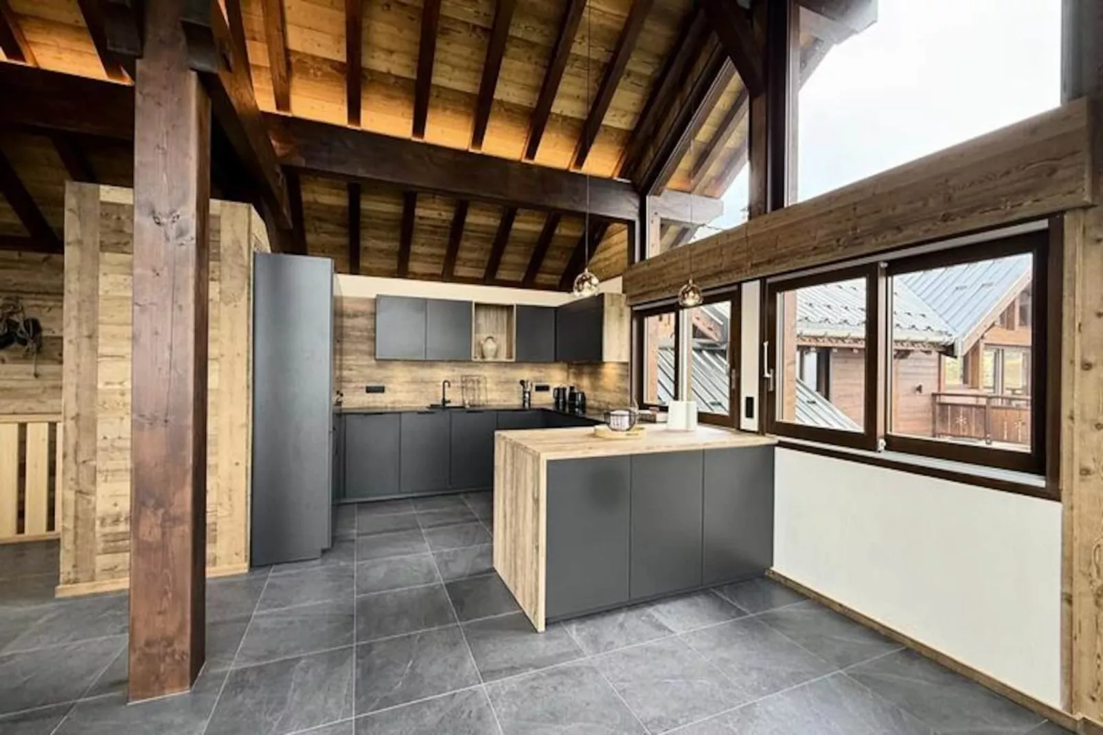 Résidence Complexe Aiguilles-Untagged