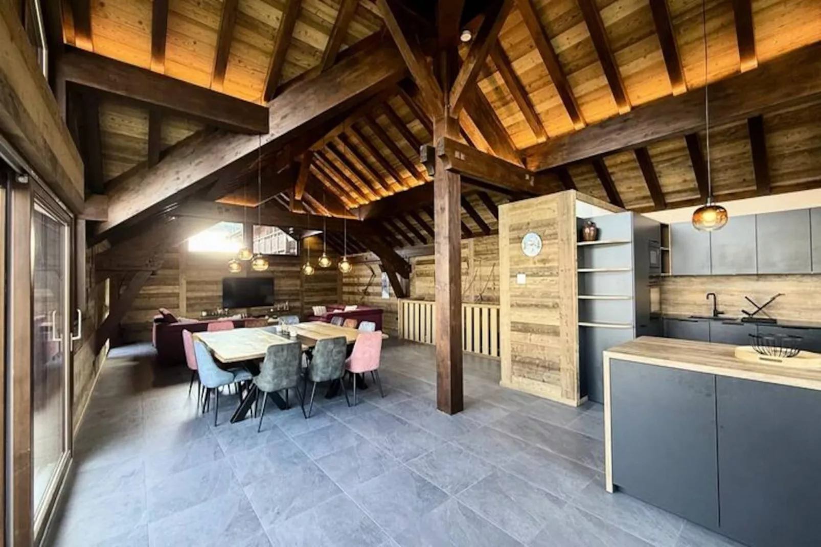 Résidence Complexe Aiguilles-Untagged