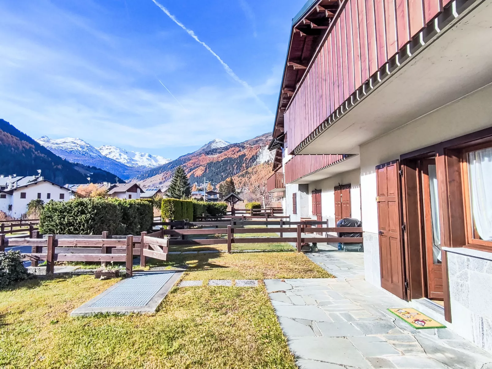 The Silent Sylva-Draußen