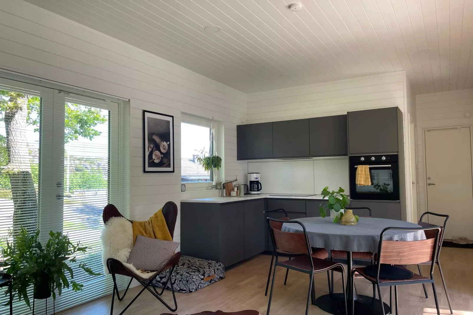 5 person holiday home in HÄLLEVIKSSTRAND-By Traum-Indoor