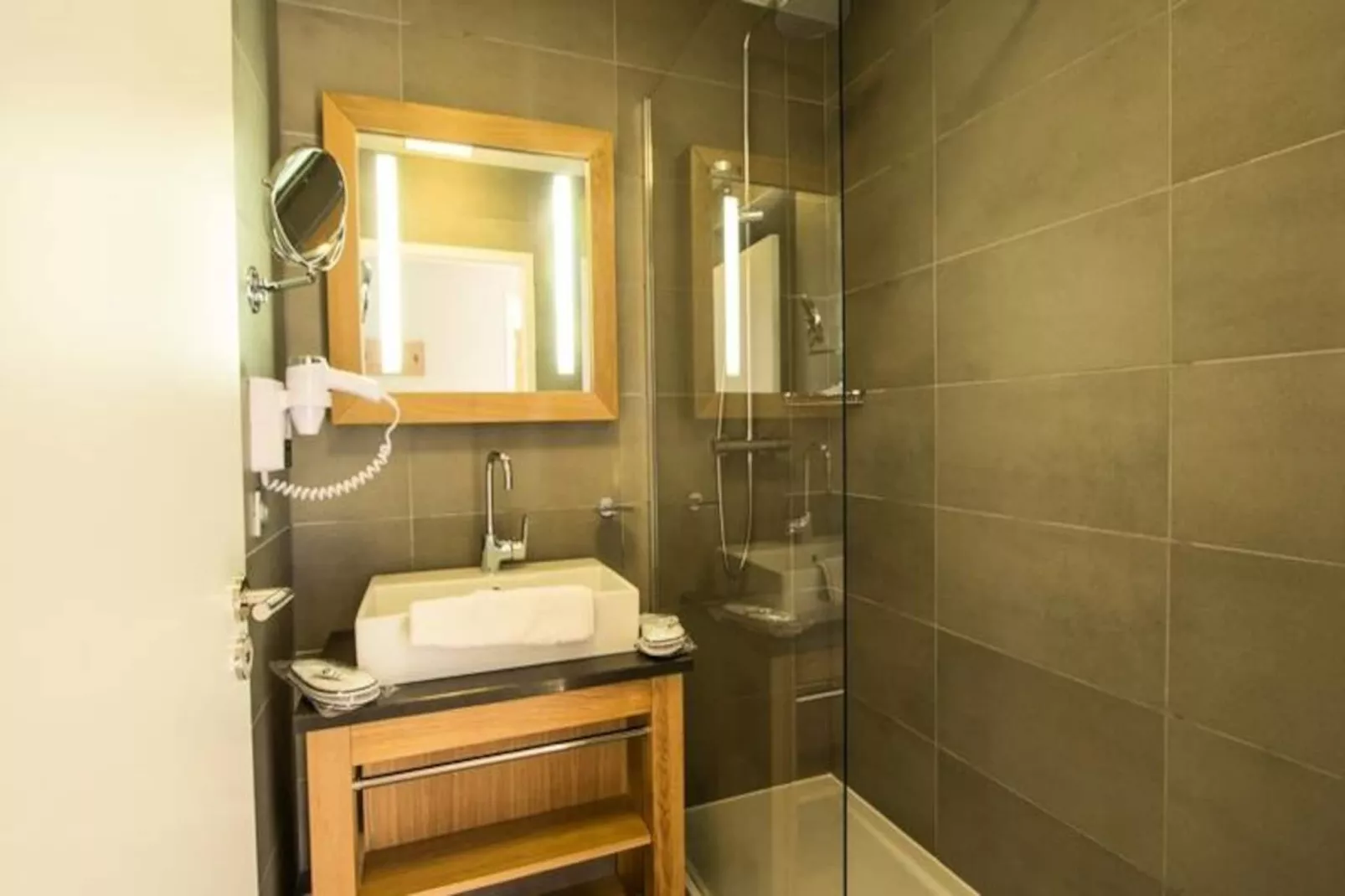 Résidence Les Monarques-Non tagué