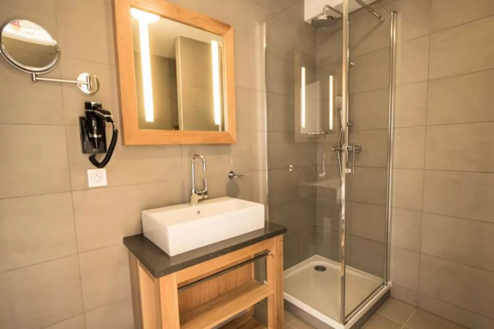 Résidence Les Monarques-Non tagué