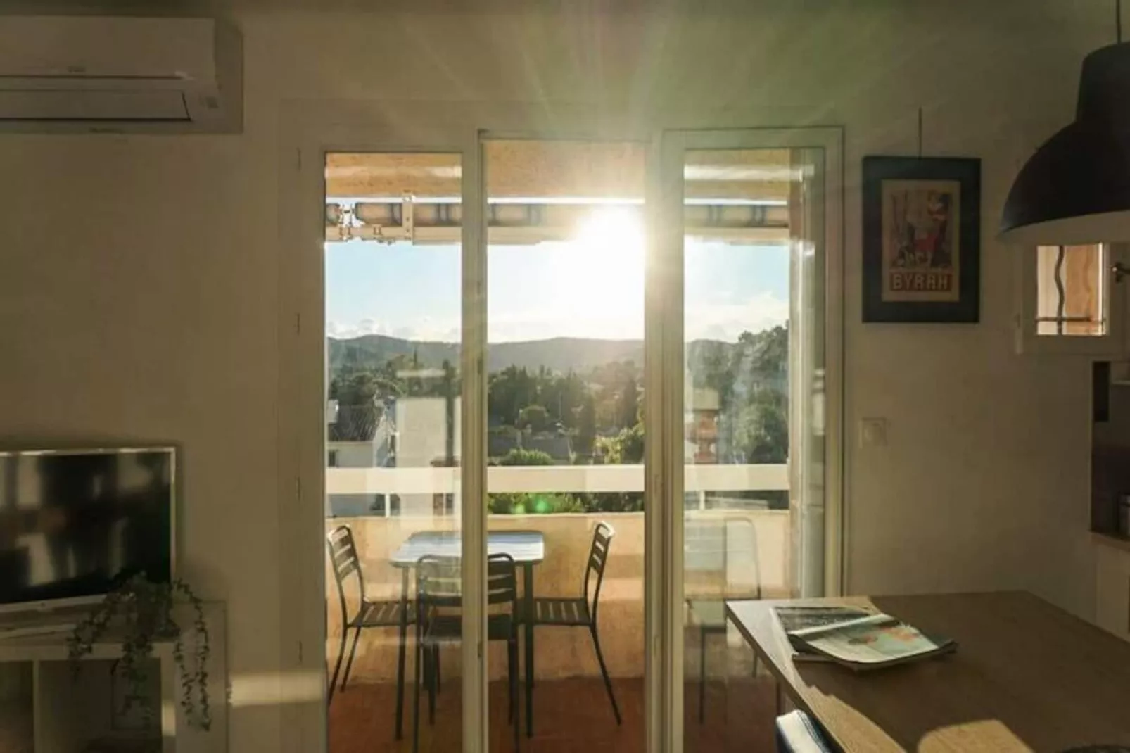 Résidence Appartement Lumineux En R&eacute;sidence Avec Terrasse-Untagged