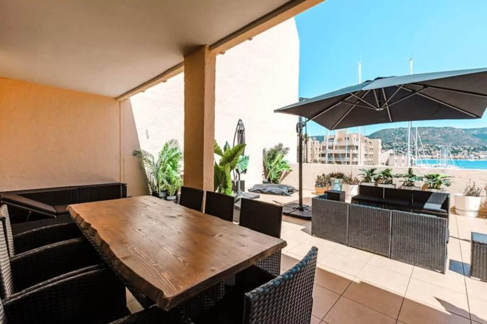 Résidence Superbe Appartement Sur Le Port De La Favi&egrave;re-Untagged