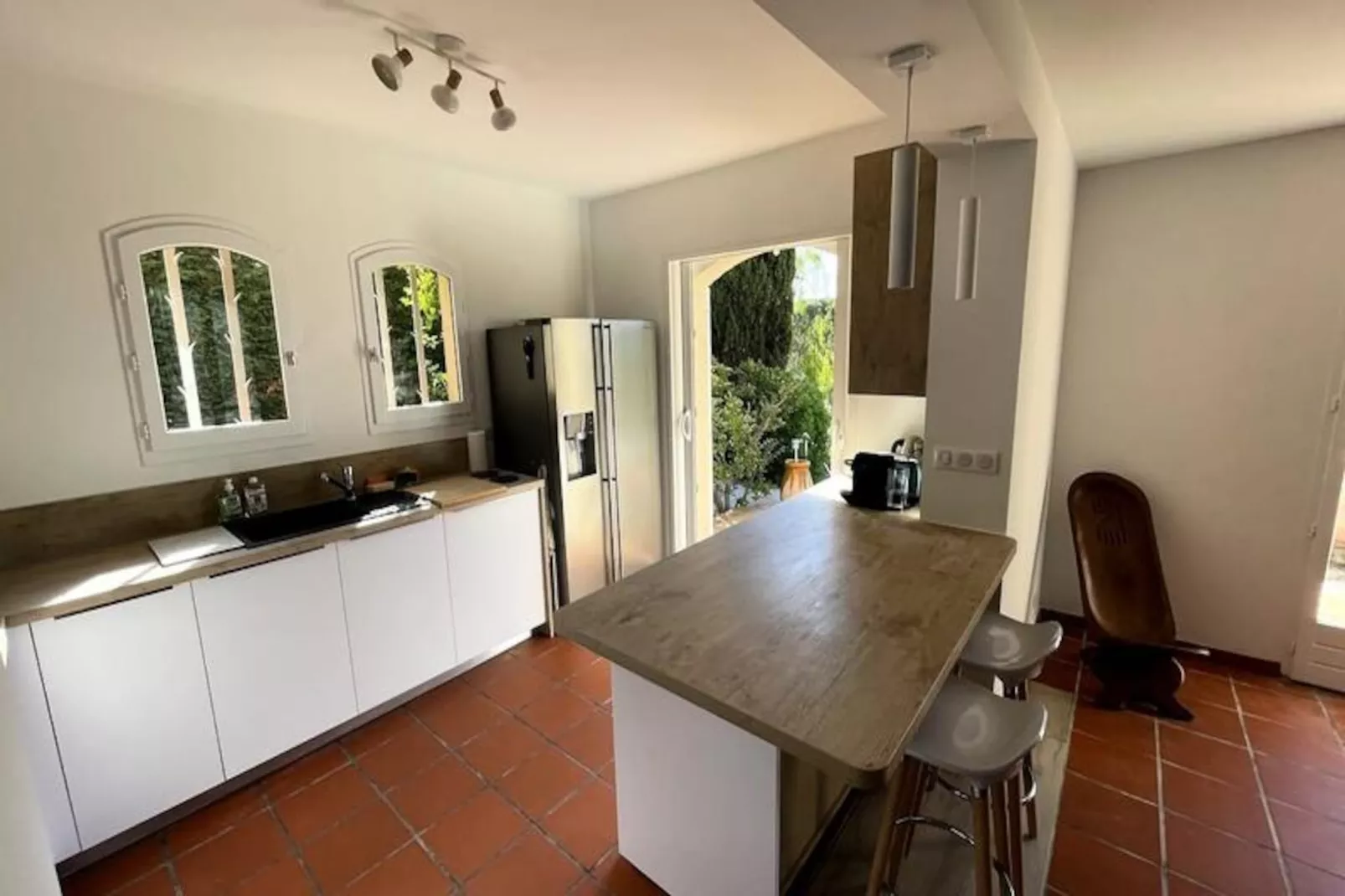 Résidence Villa Vue Mer Et Piscine &agrave; Cavali&egrave;re - 1 Km Plage-Untagged