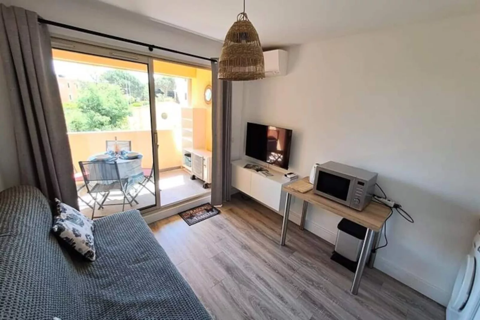 Résidence Appartement à 300 M De La Plage De Saint-clair-Untagged